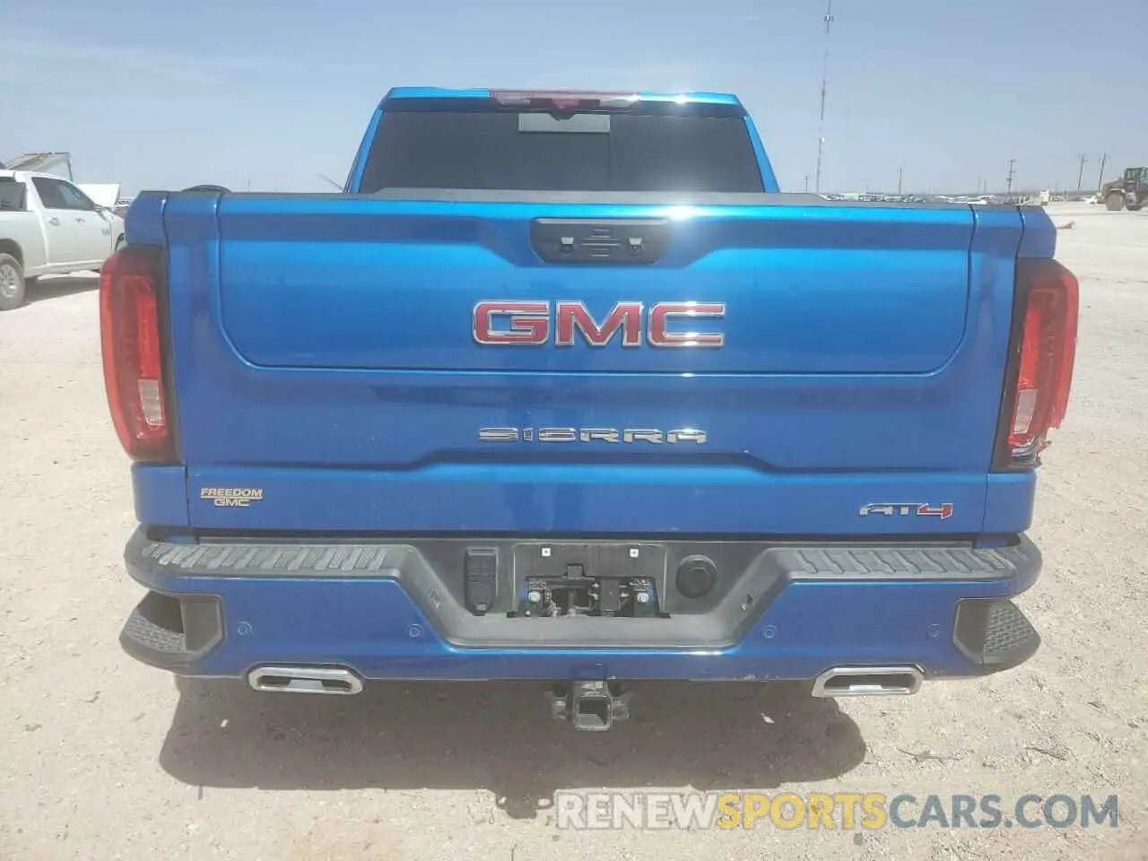 6 fotografías del automóvil dañado 3GTUUEE86RG267413 GMC SIERRA 2024