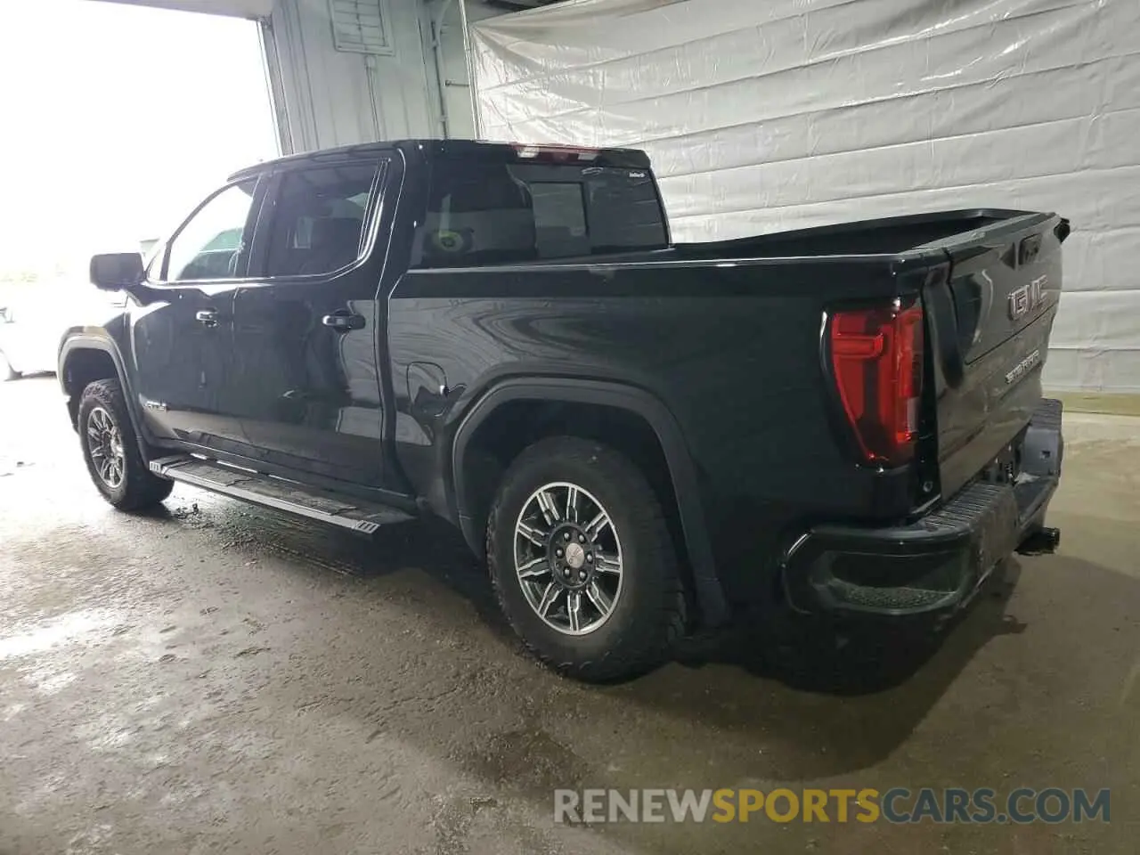 2 fotografías del automóvil dañado 3GTUUEEL7RG229418 GMC SIERRA 2024