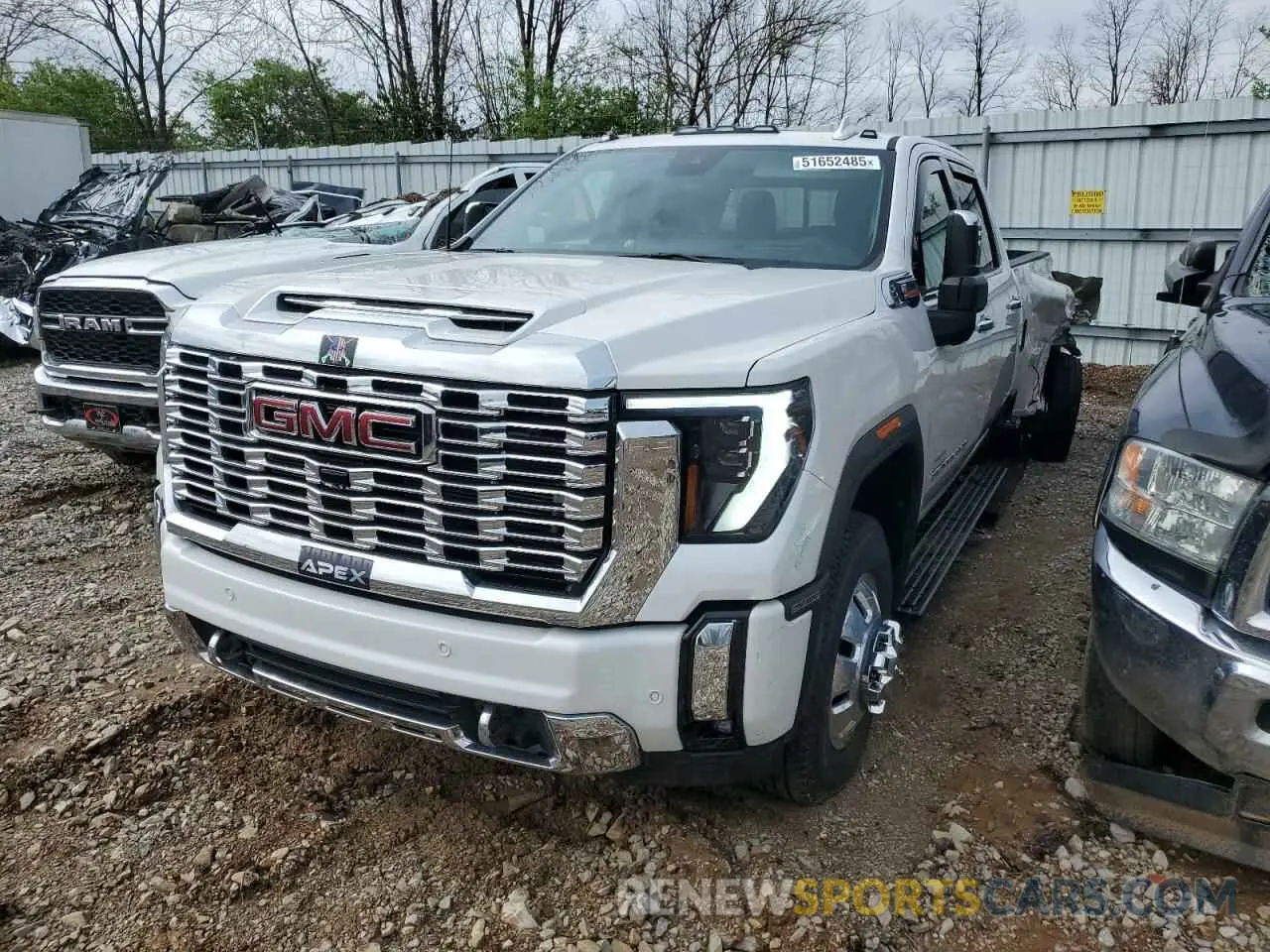 1 fotografías del automóvil dañado 1GT4UWEY6SF123423 GMC SIERRA 2025