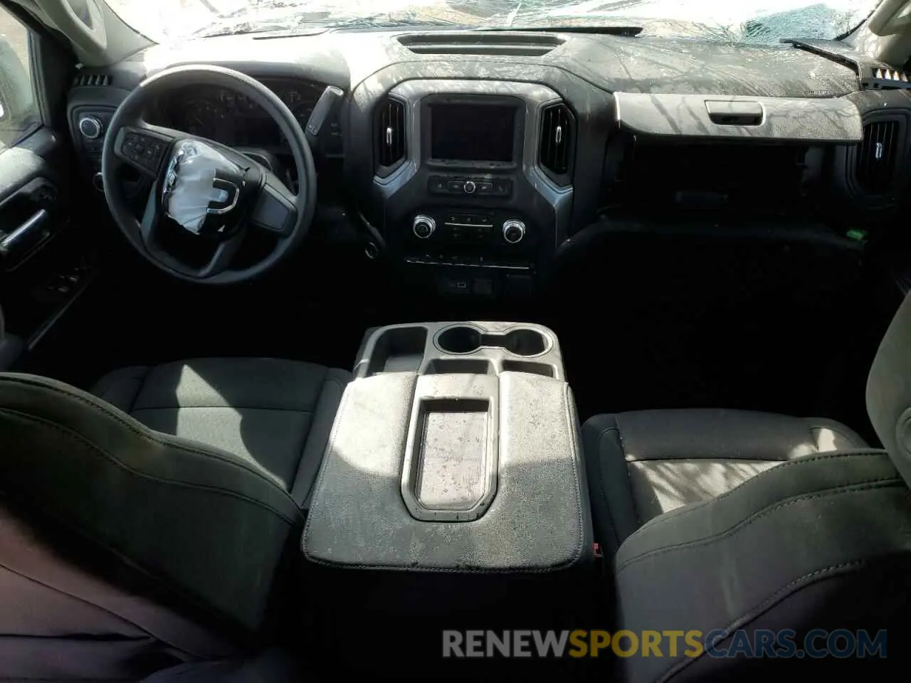 8 fotografías del automóvil dañado 1GTRUAED7SZ179889 GMC SIERRA 2025