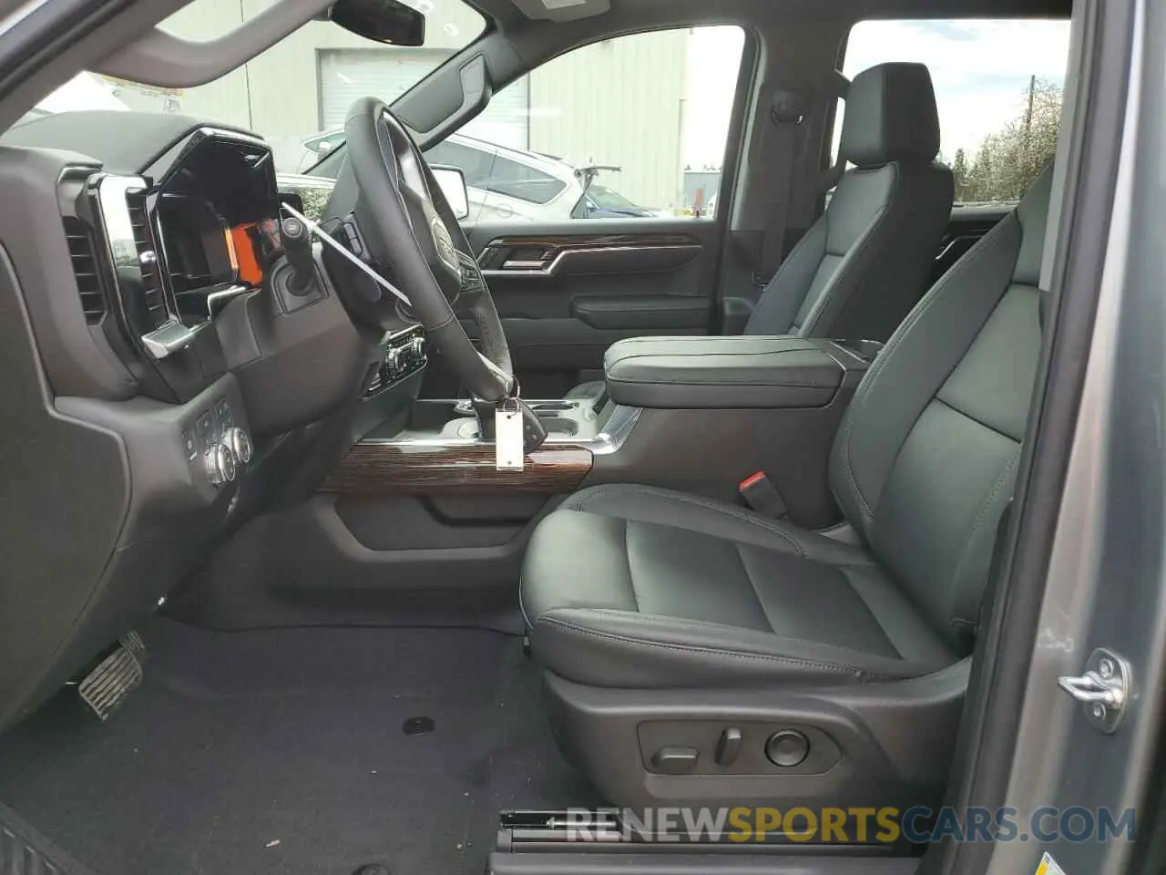 7 fotografías del automóvil dañado 1GTUUCE81SZ112908 GMC SIERRA 2025