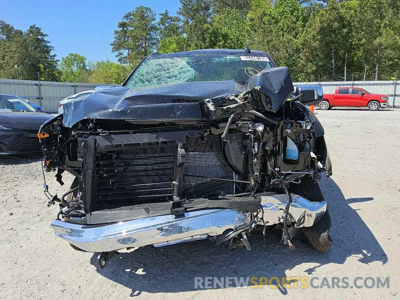 5 fotografías del automóvil dañado 1GTUUDED5SZ178185 GMC SIERRA 2025