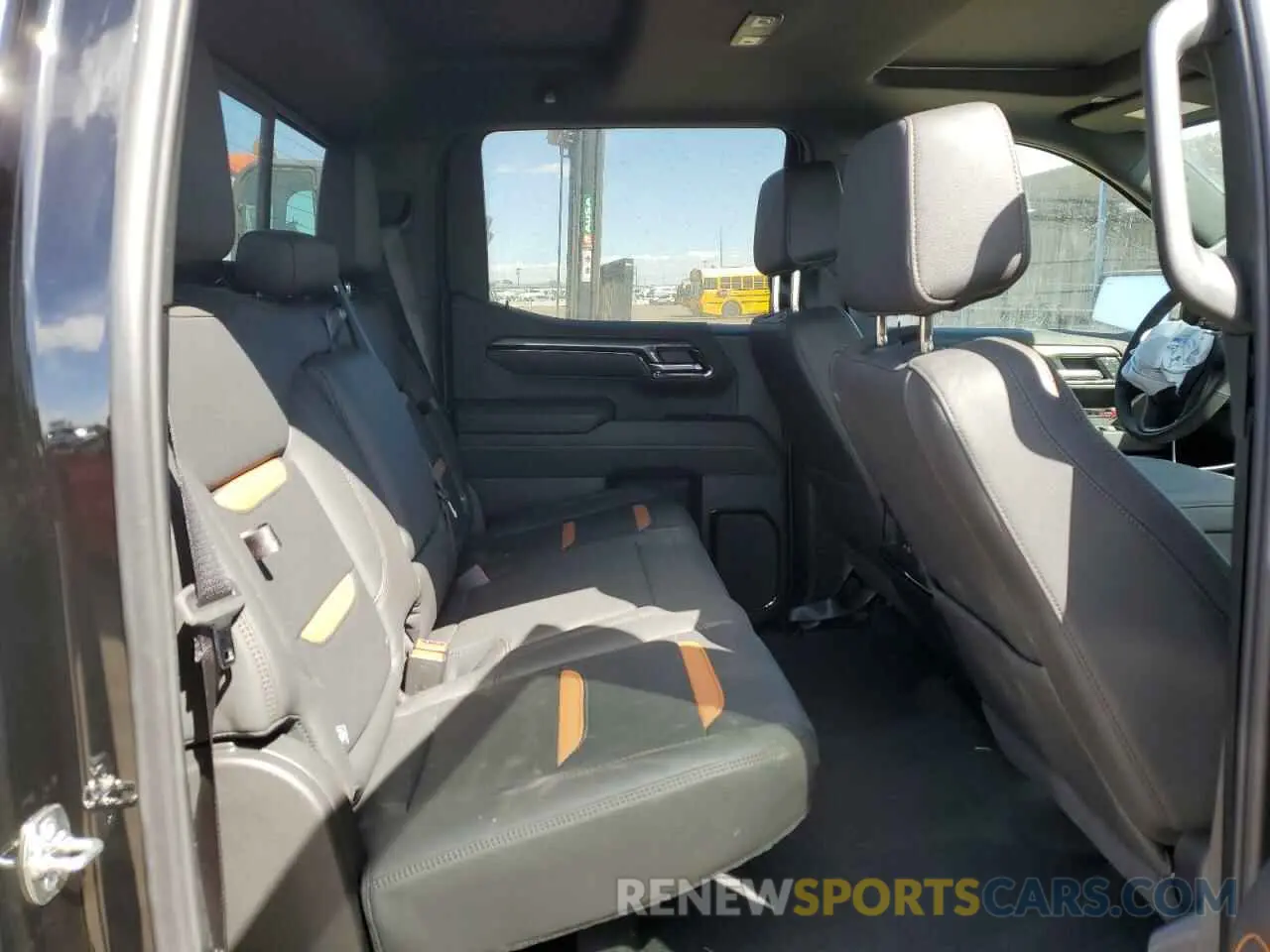 10 fotografías del automóvil dañado 1GTUUEE81SZ173106 GMC SIERRA 2025