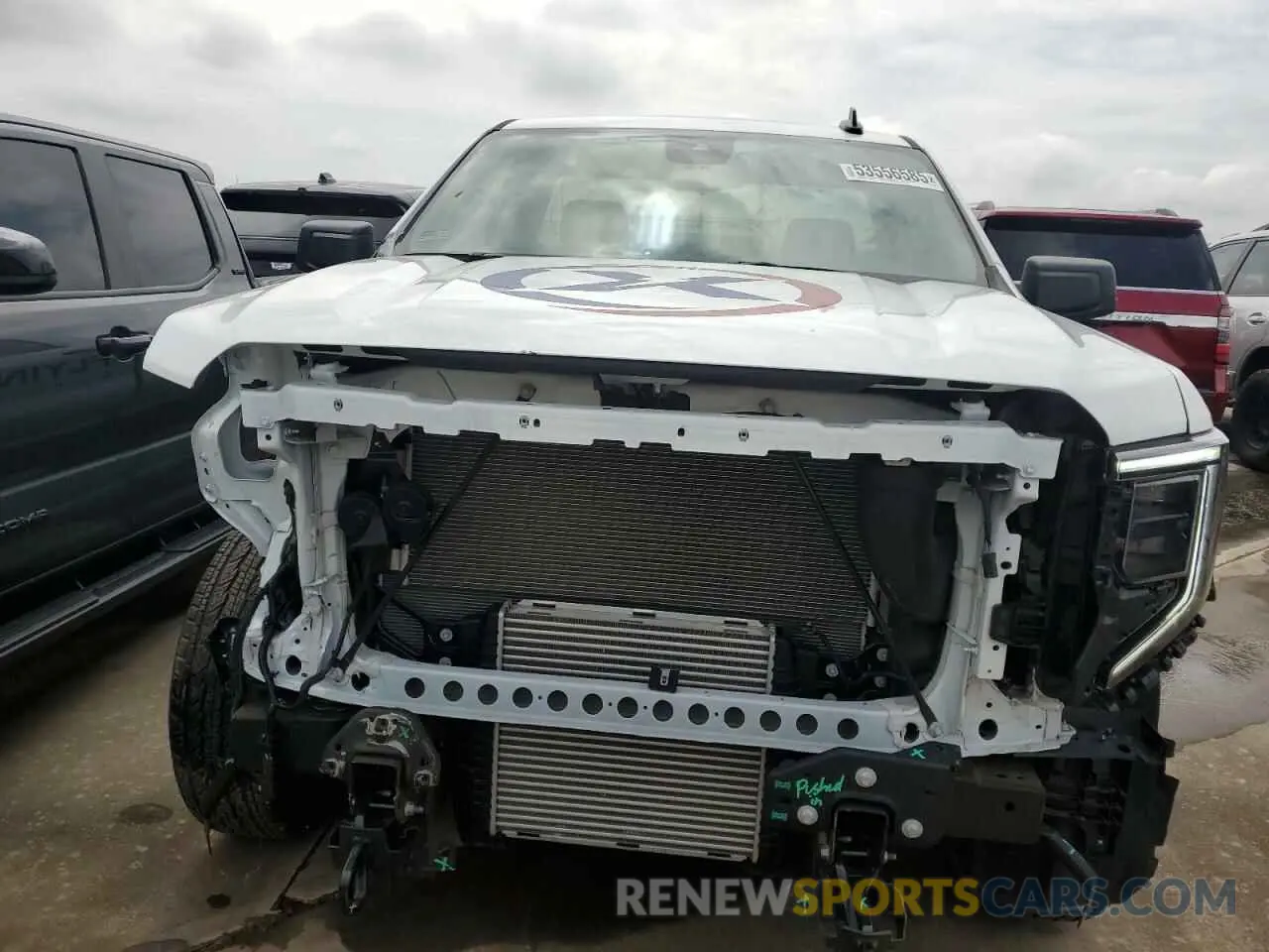 5 fotografías del automóvil dañado 3GTNHAEK2SG153704 GMC SIERRA 2025