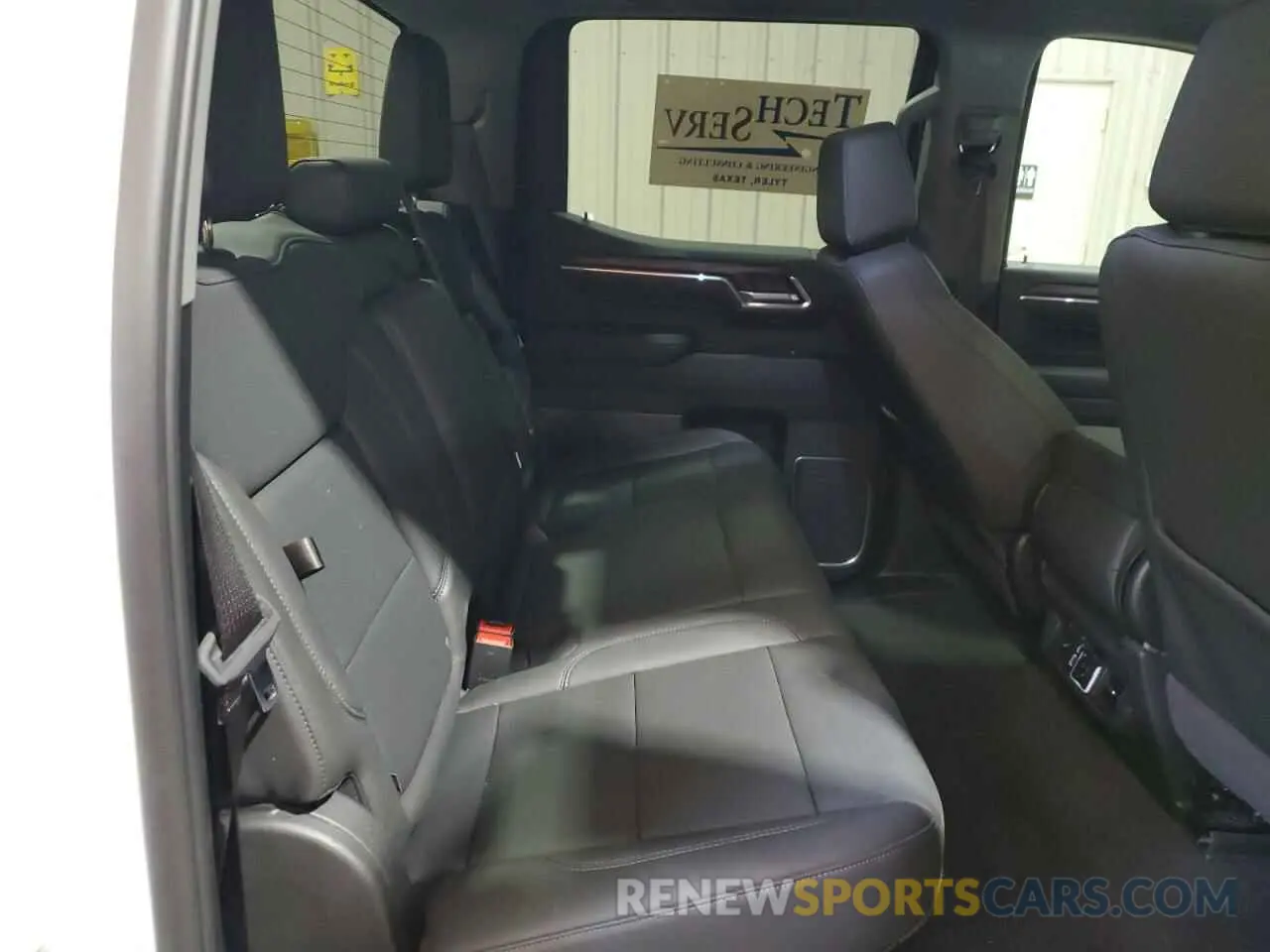 10 fotografías del automóvil dañado 3GTUUDEDXSG123165 GMC SIERRA 2025