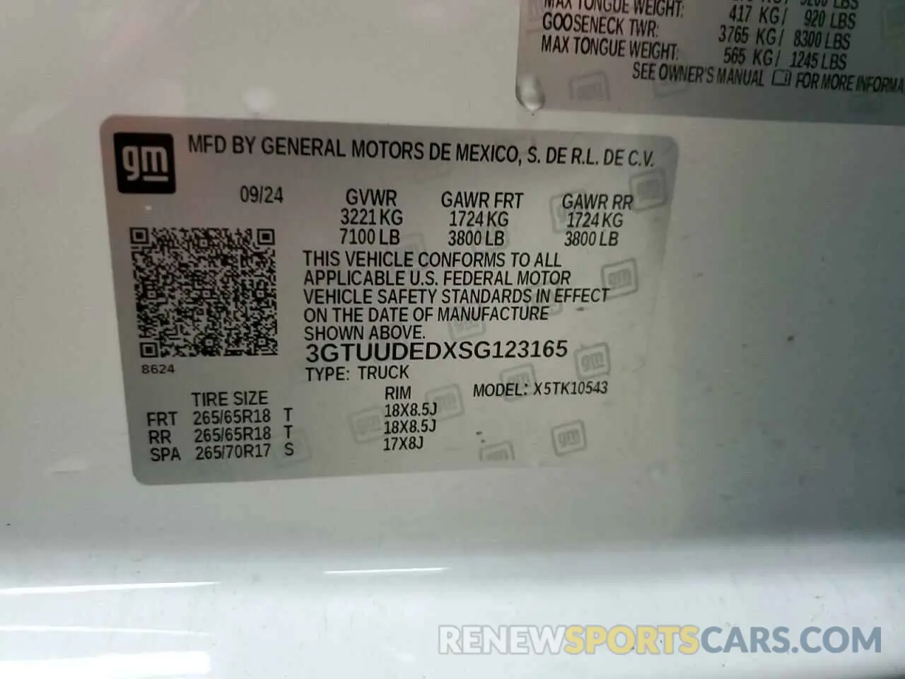 12 fotografías del automóvil dañado 3GTUUDEDXSG123165 GMC SIERRA 2025