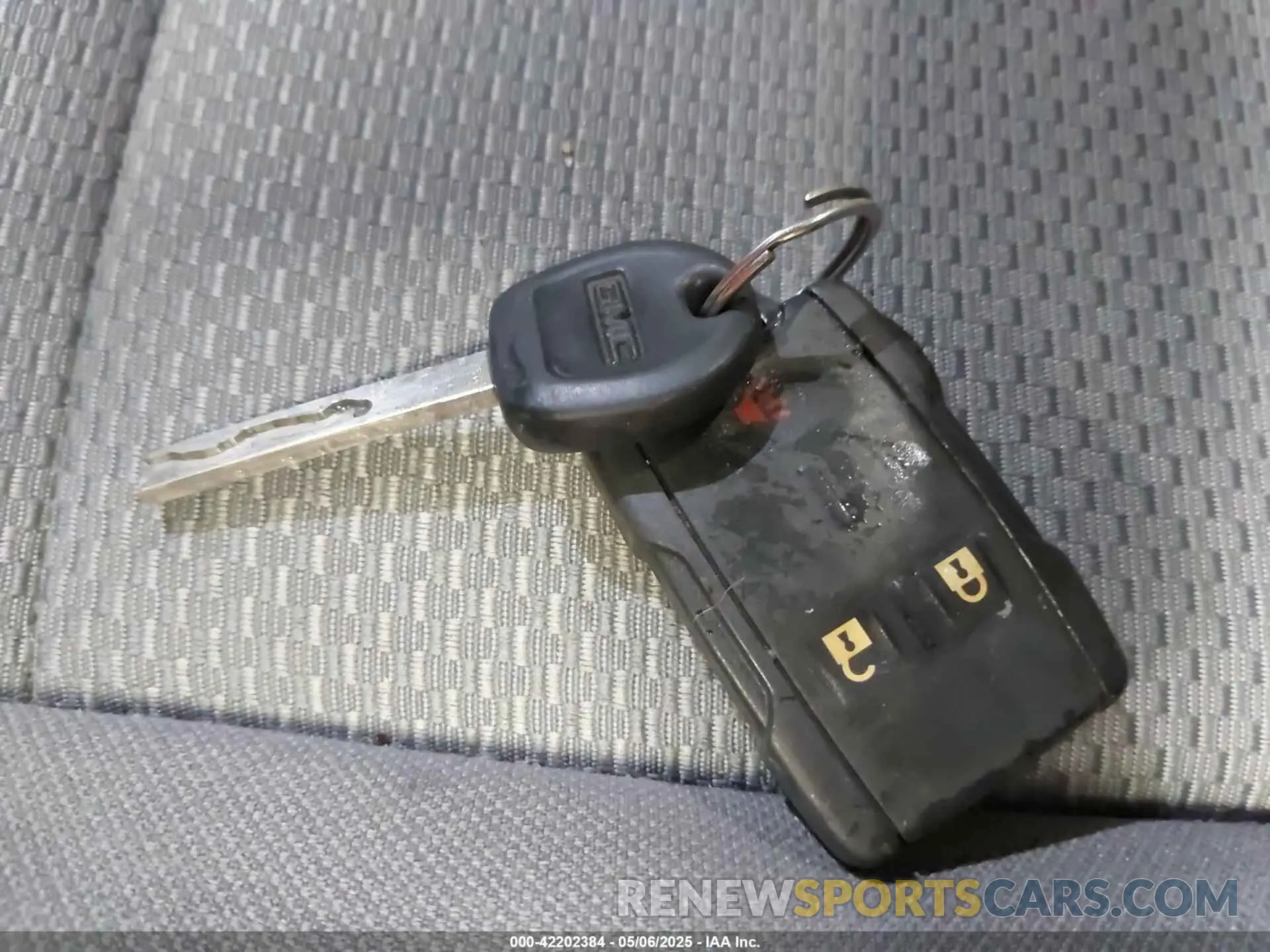 11 fotografías del automóvil dañado 1GT12NEY8KF234753 GMC SIERRA 2500HD 2019