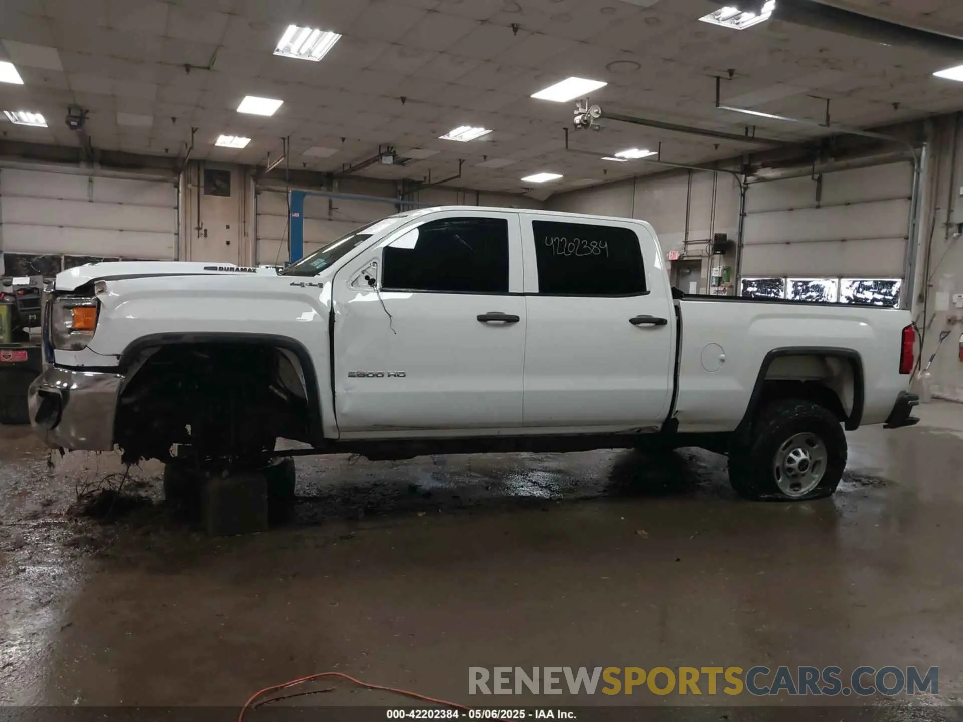 15 fotografías del automóvil dañado 1GT12NEY8KF234753 GMC SIERRA 2500HD 2019