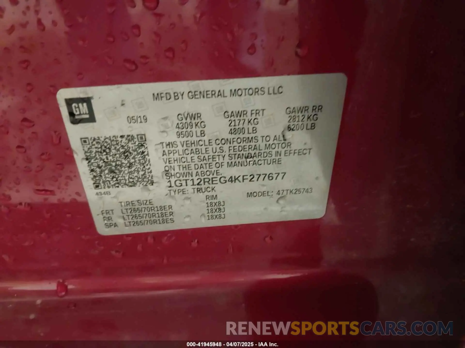 9 fotografías del automóvil dañado 1GT12REG4KF277677 GMC SIERRA 2500HD 2019