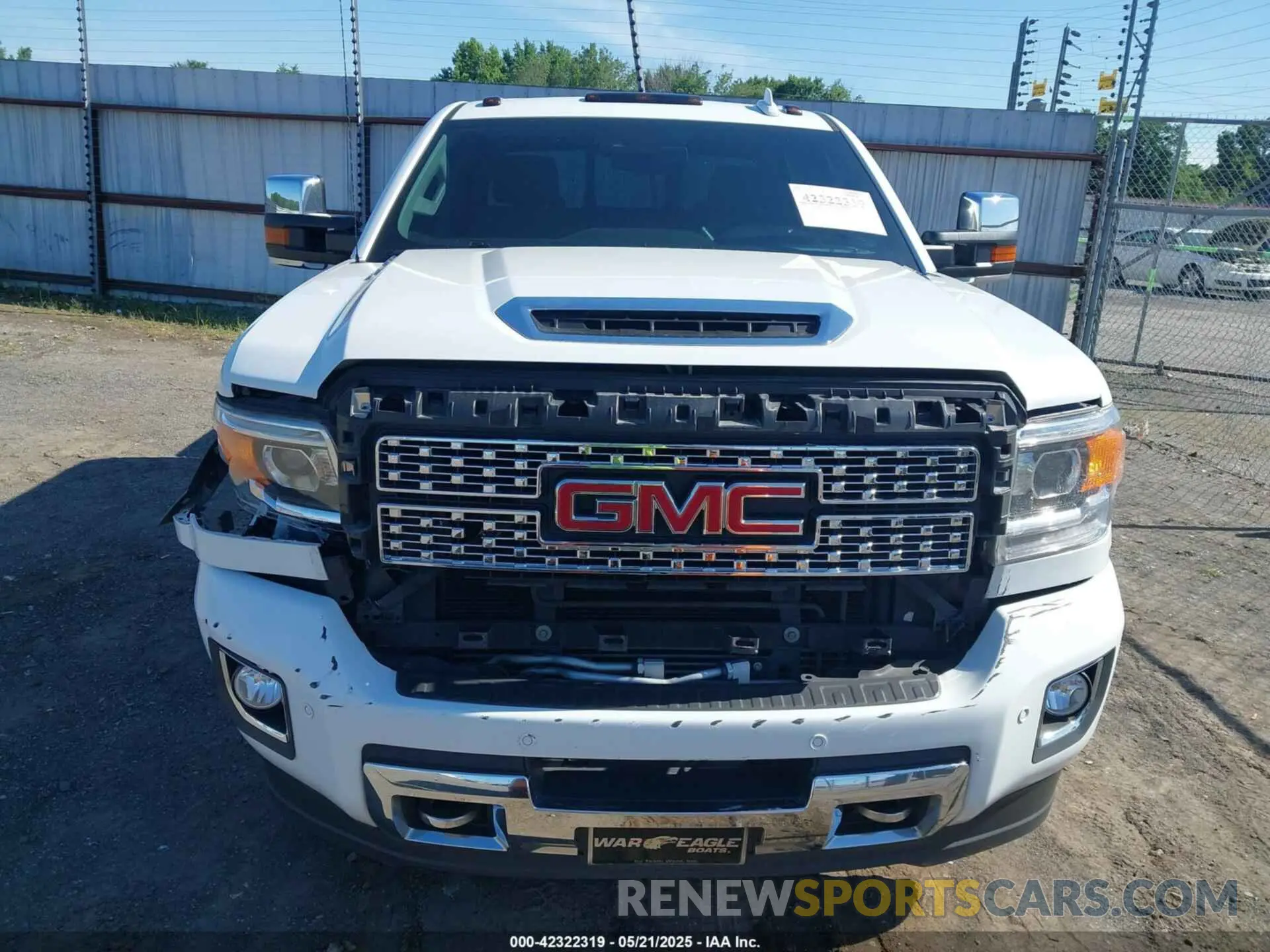 12 fotografías del automóvil dañado 1GT12SEY9KF116287 GMC SIERRA 2500HD 2019