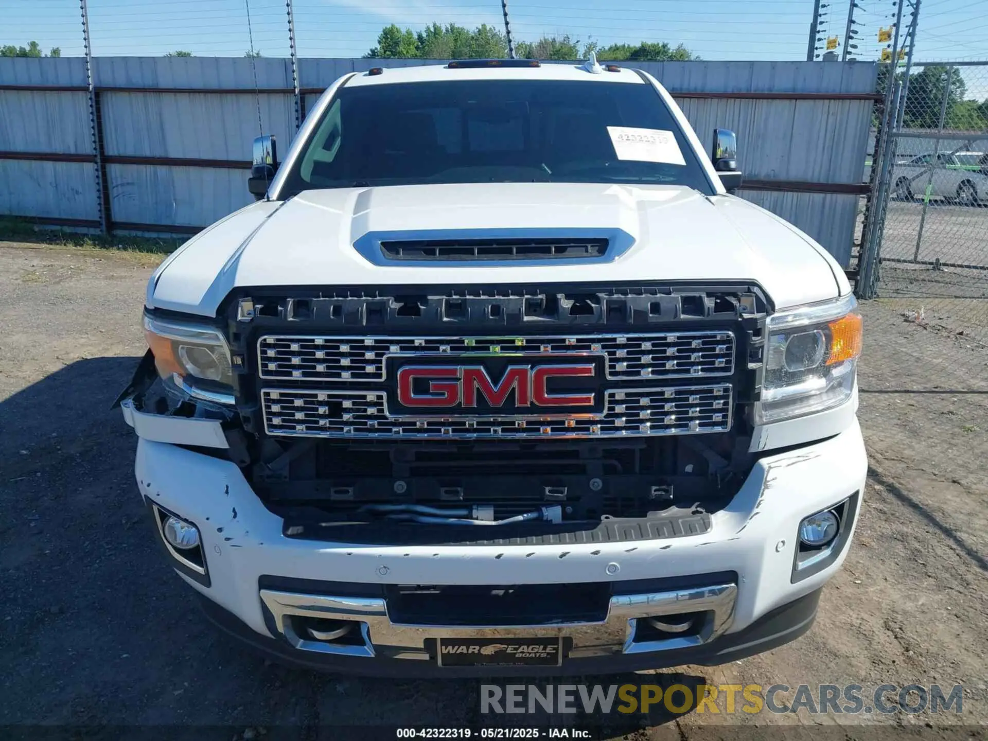 6 fotografías del automóvil dañado 1GT12SEY9KF116287 GMC SIERRA 2500HD 2019