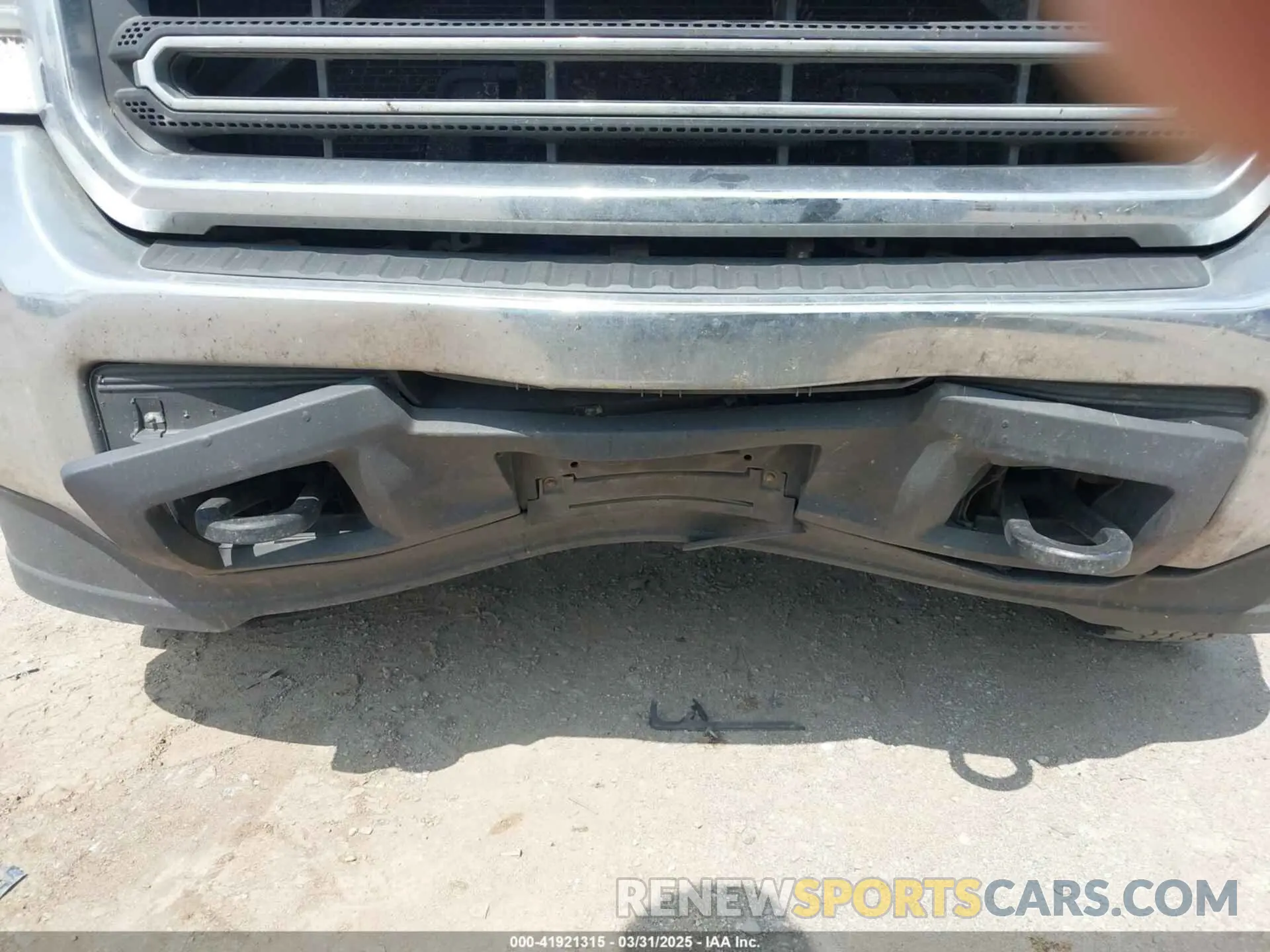 6 fotografías del automóvil dañado 2GD21NEG3K1149224 GMC SIERRA 2500HD 2019