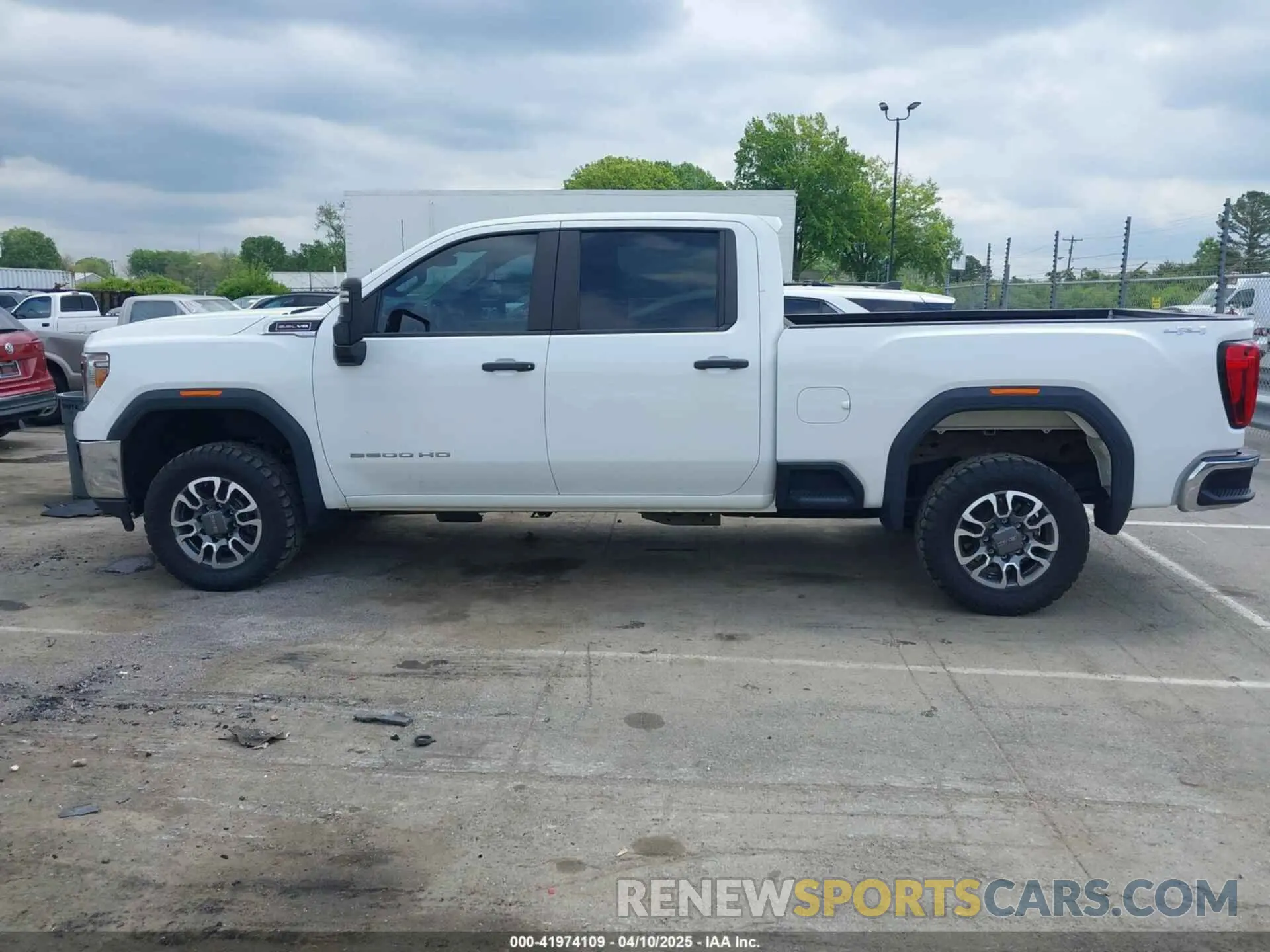 14 fotografías del automóvil dañado 1GT49LE7XLF129279 GMC SIERRA 2500HD 2020