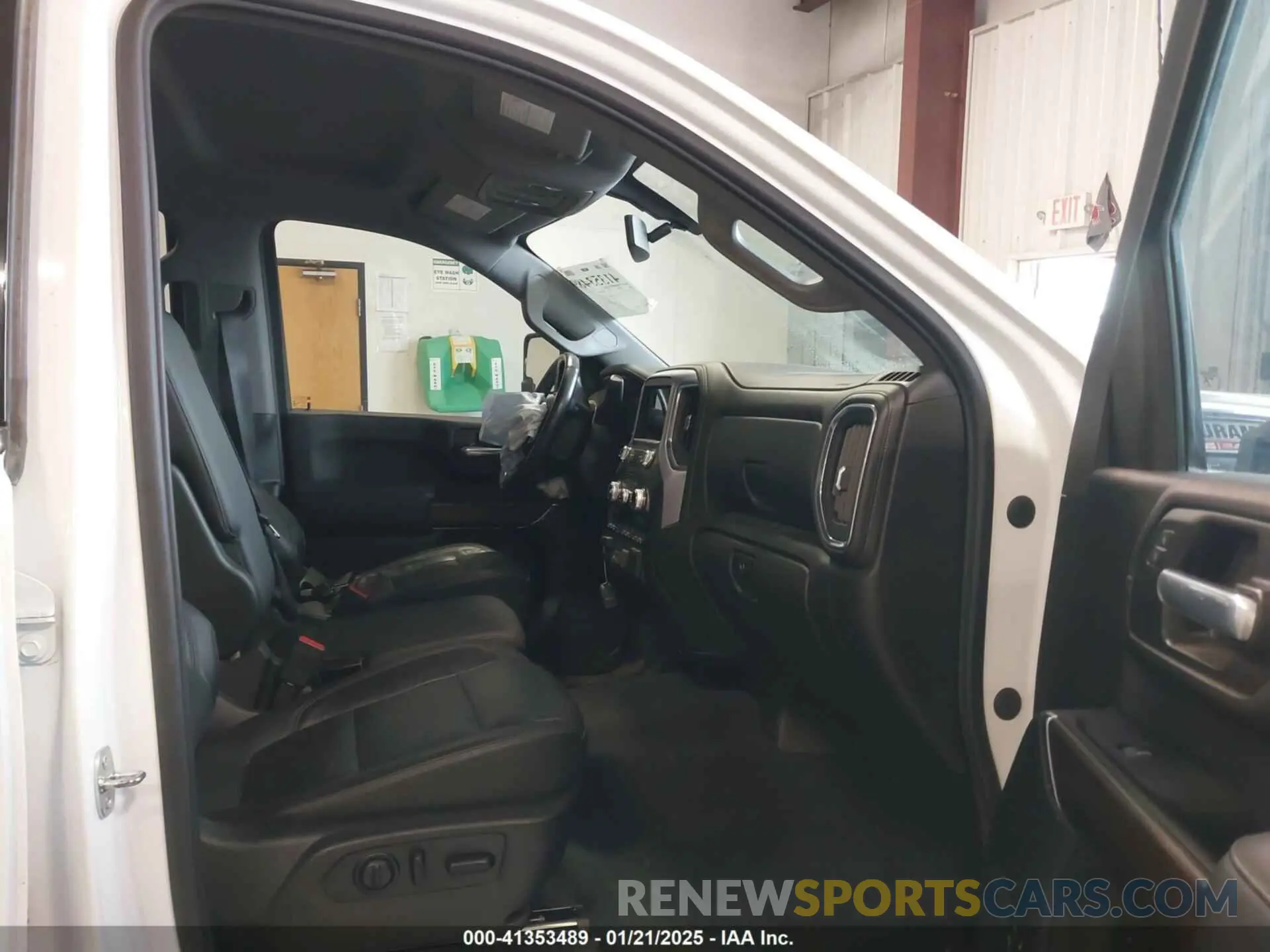 7 fotografías del automóvil dañado 1GT49NEY0LF252691 GMC SIERRA 2500HD 2020