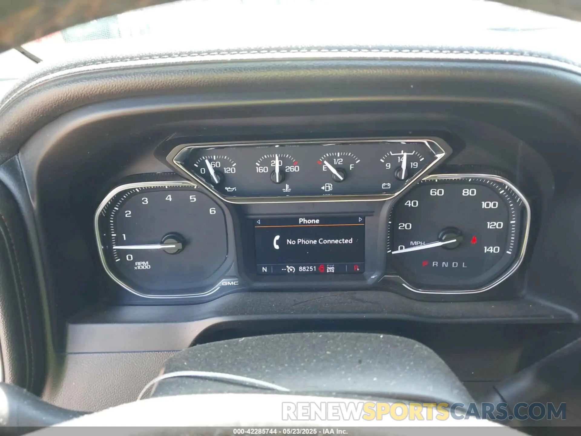 5 fotografías del automóvil dañado 1GT49PE76LF102717 GMC SIERRA 2500HD 2020