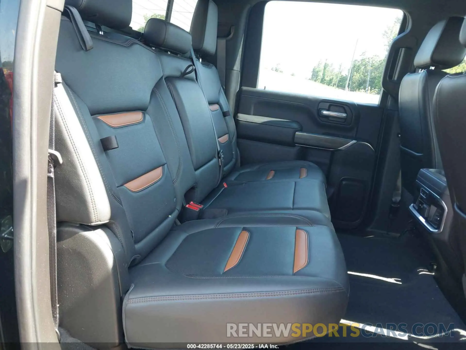 7 fotografías del automóvil dañado 1GT49PE76LF102717 GMC SIERRA 2500HD 2020
