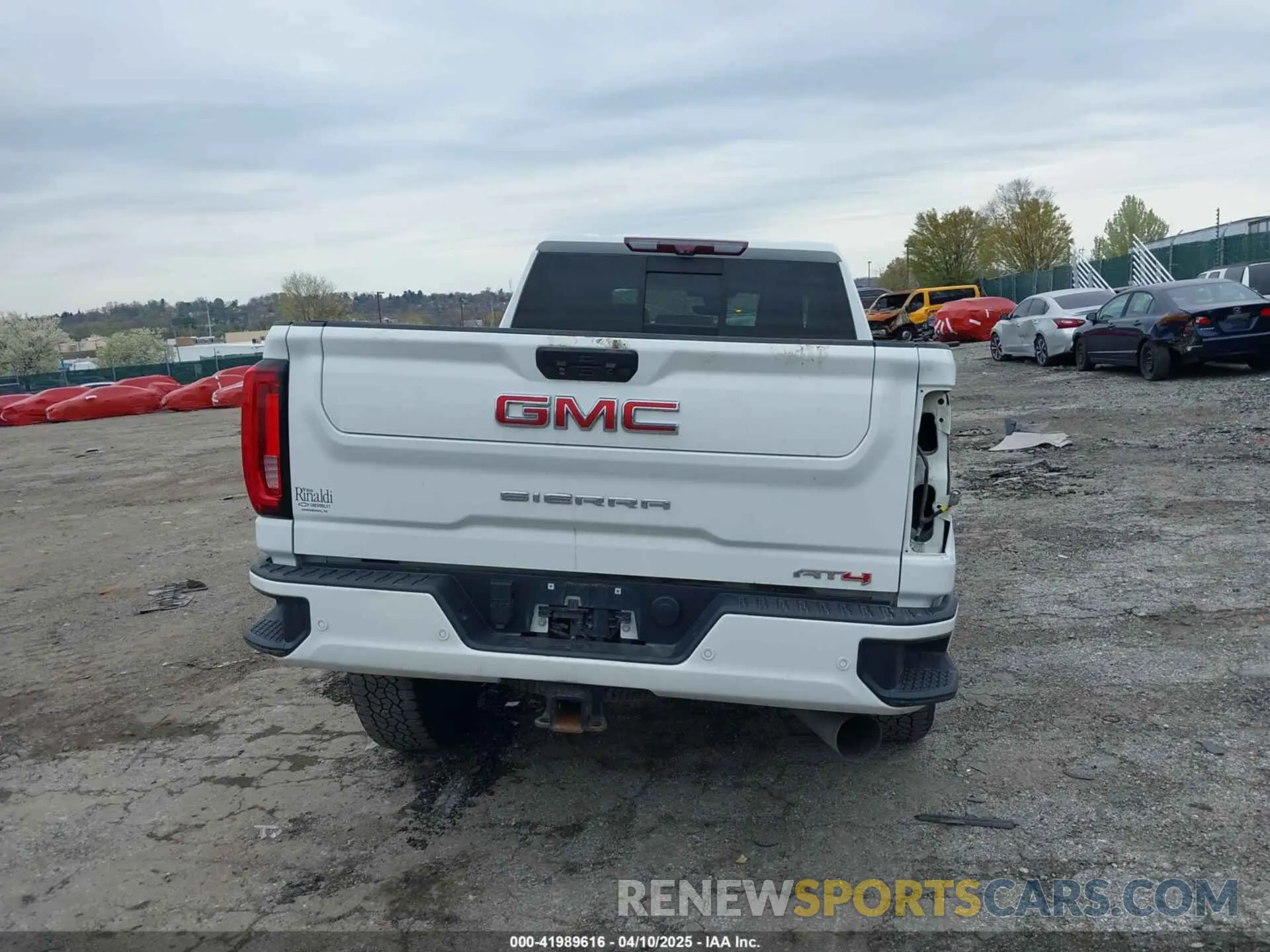 18 fotografías del automóvil dañado 1GT49PEY3LF101226 GMC SIERRA 2500HD 2020