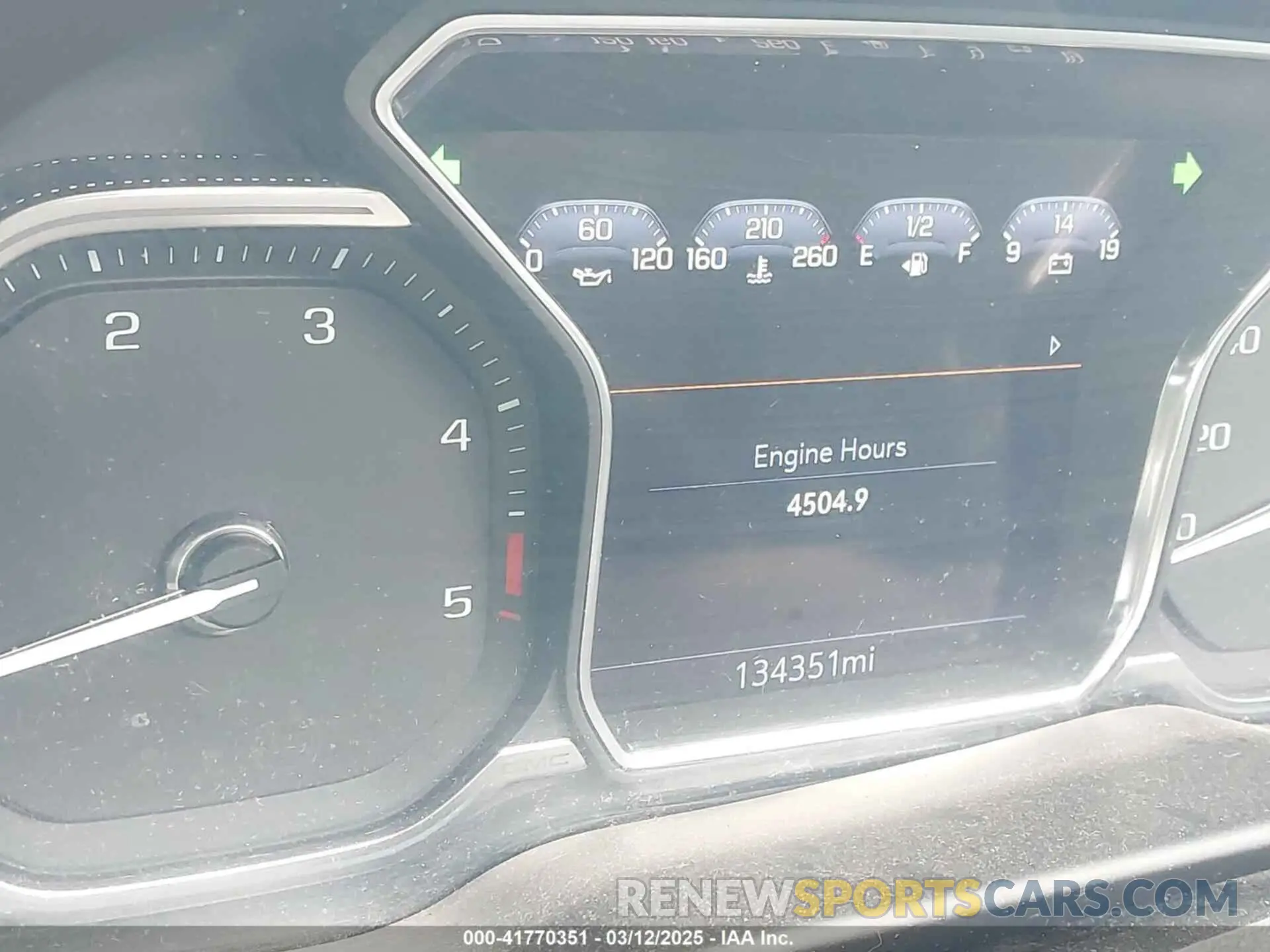 7 fotografías del automóvil dañado 1GT49REY0LF167275 GMC SIERRA 2500HD 2020
