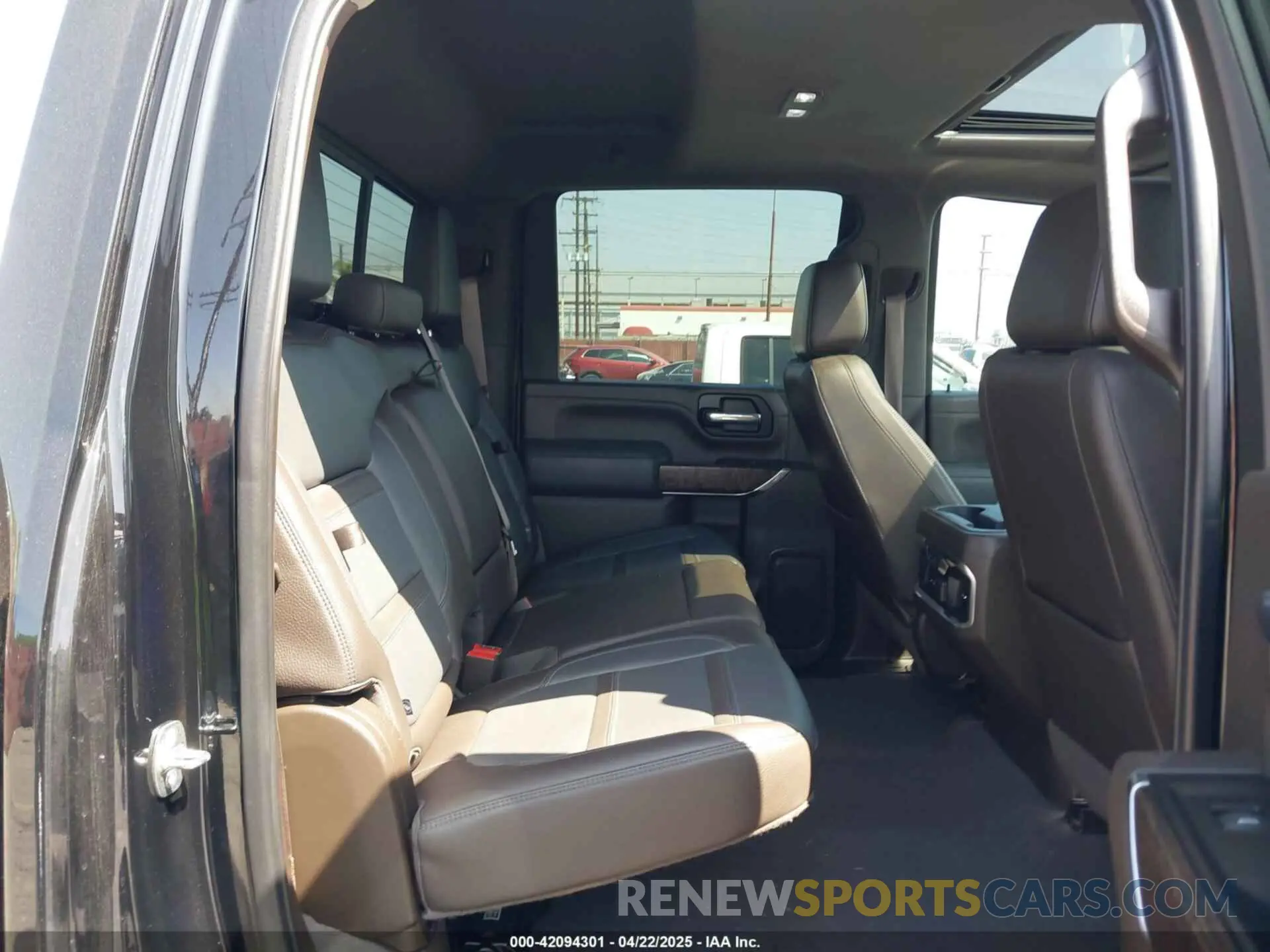 6 fotografías del automóvil dañado 1GT49REY5LF107153 GMC SIERRA 2500HD 2020