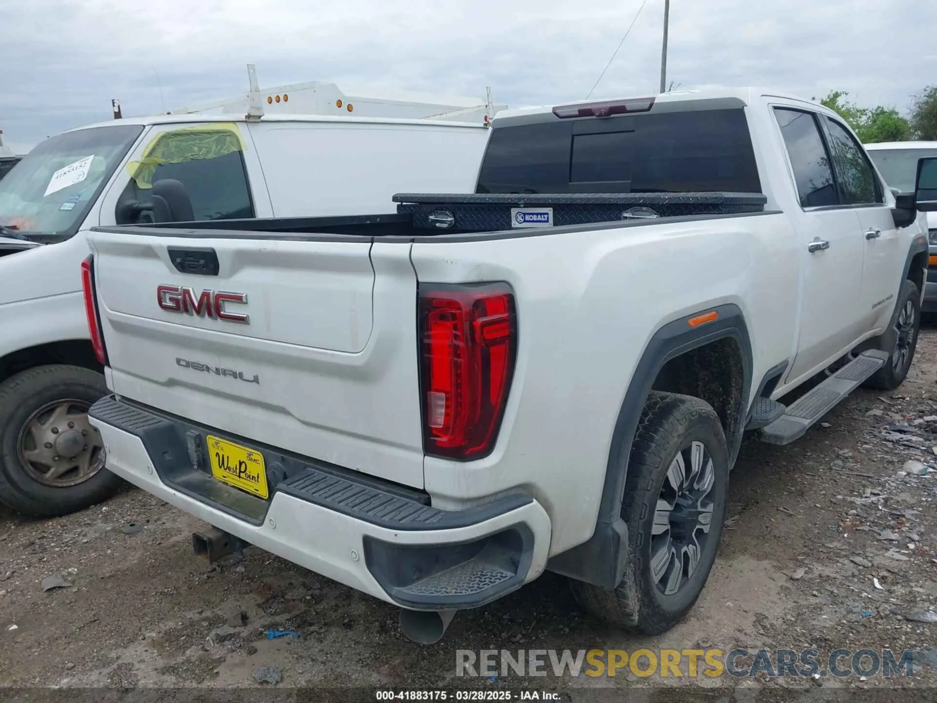 4 fotografías del automóvil dañado 1GT49REY7LF183229 GMC SIERRA 2500HD 2020