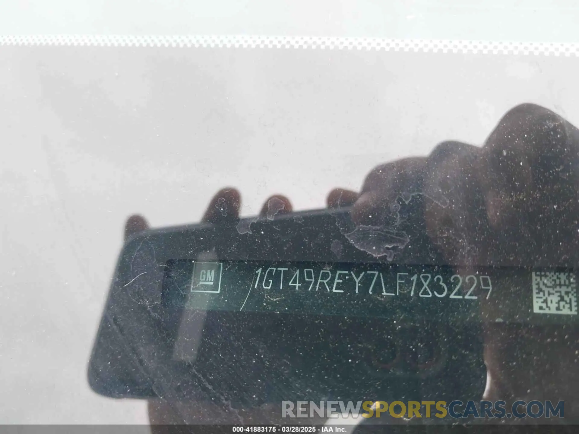 8 fotografías del automóvil dañado 1GT49REY7LF183229 GMC SIERRA 2500HD 2020