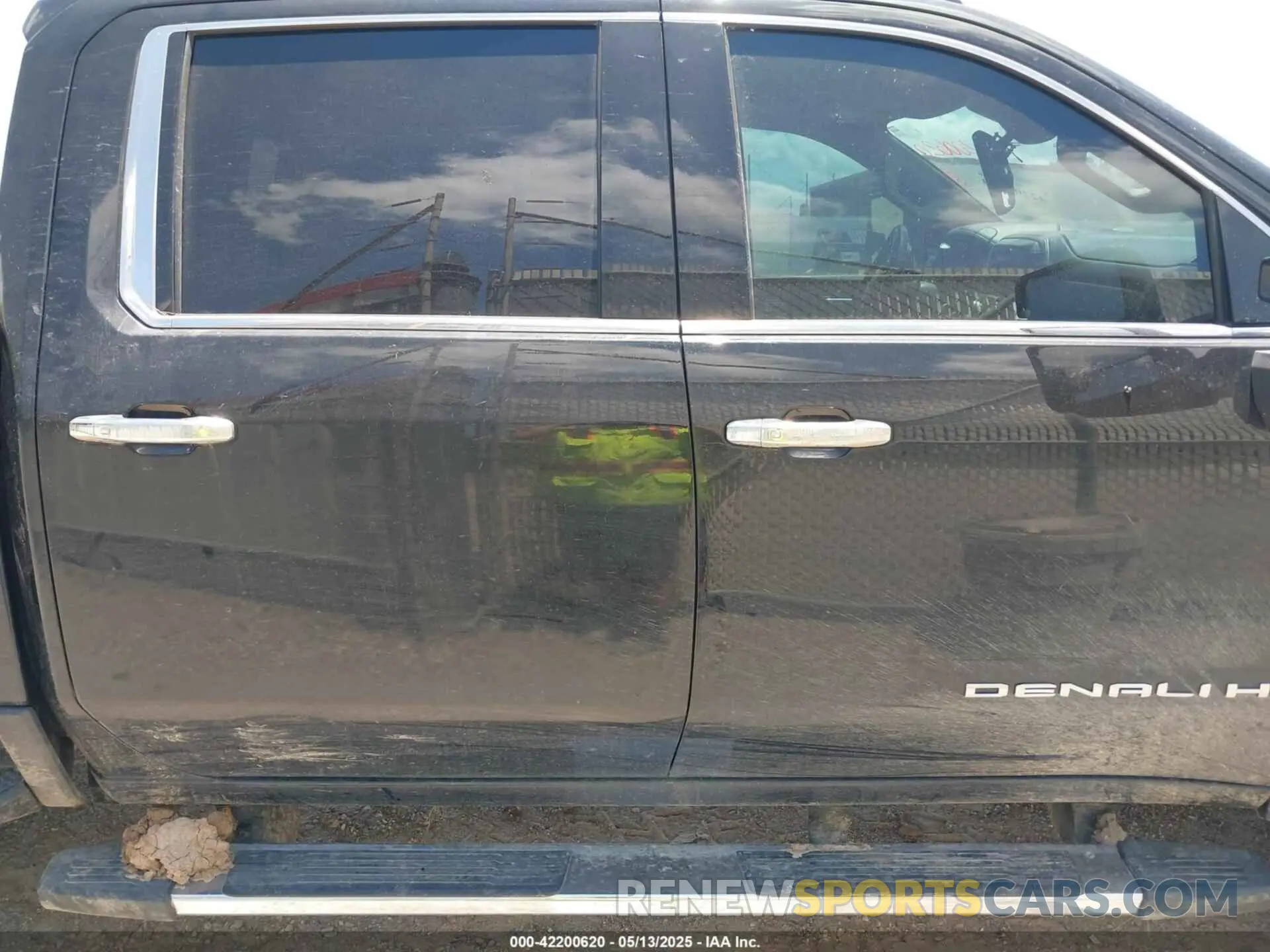 12 fotografías del automóvil dañado 1GT49REY7LF197213 GMC SIERRA 2500HD 2020