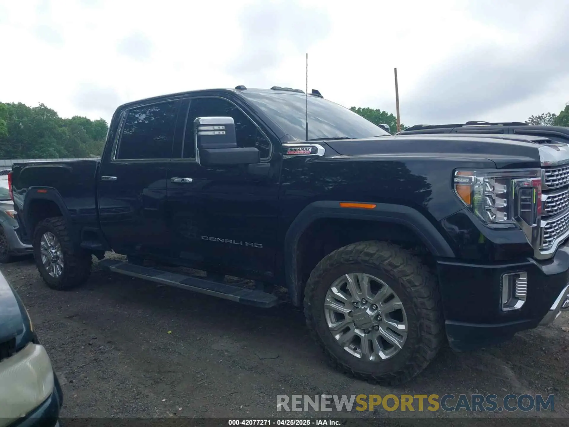 13 fotografías del automóvil dañado 1GT49REY8LF106269 GMC SIERRA 2500HD 2020