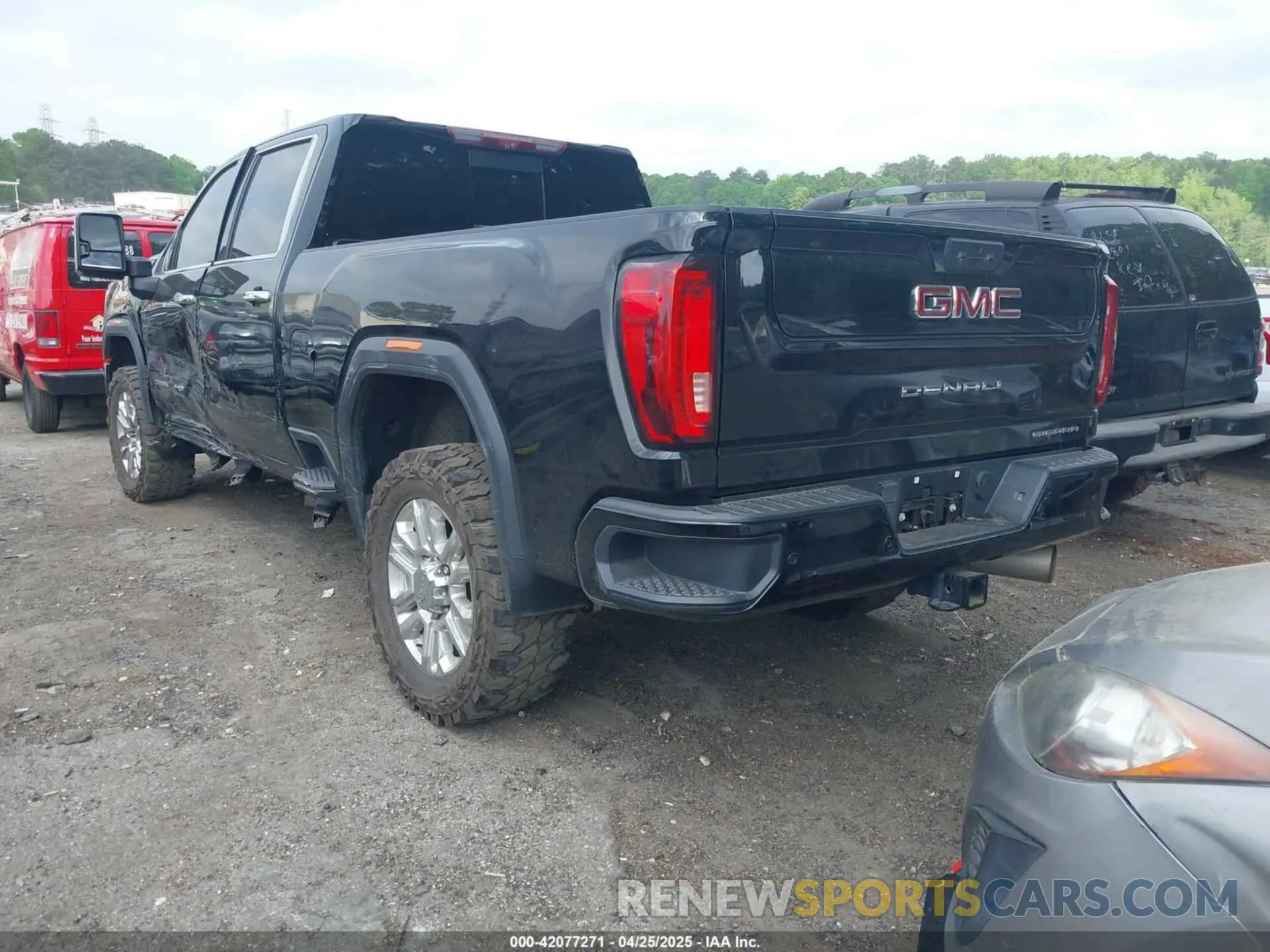 3 fotografías del automóvil dañado 1GT49REY8LF106269 GMC SIERRA 2500HD 2020