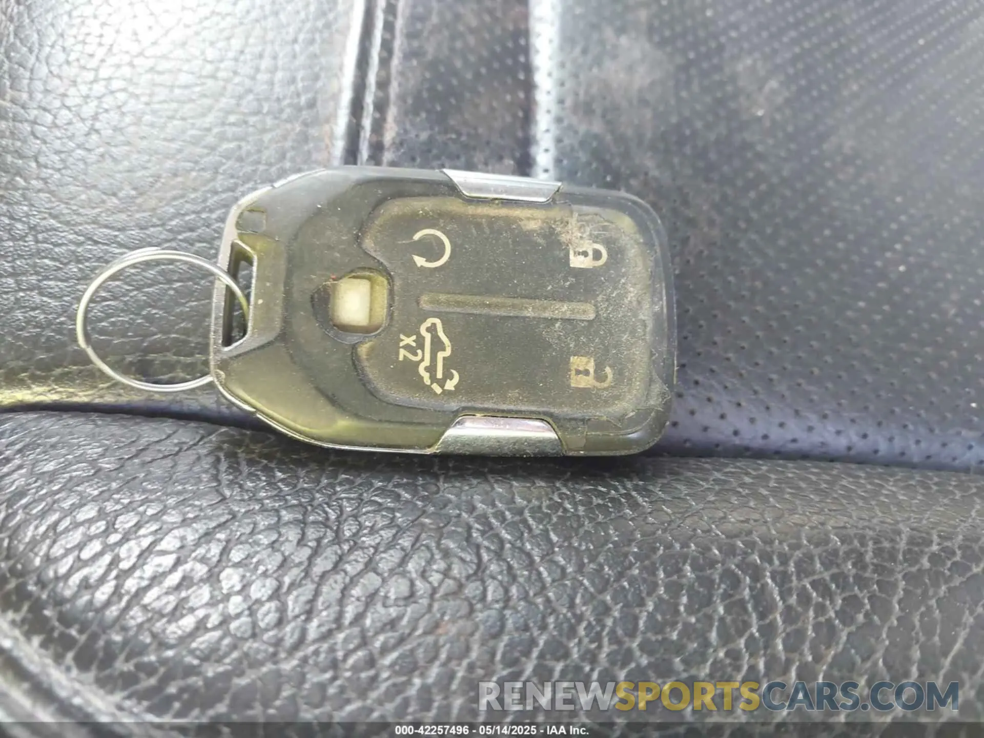 11 fotografías del automóvil dañado 1GT49REYXLF209452 GMC SIERRA 2500HD 2020