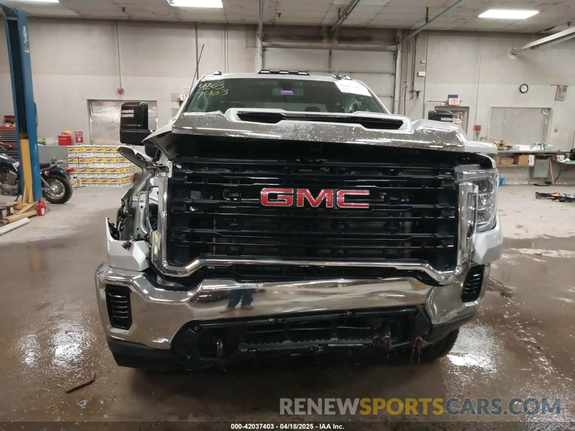 15 fotografías del automóvil dañado 1GT59LE70LF241769 GMC SIERRA 2500HD 2020