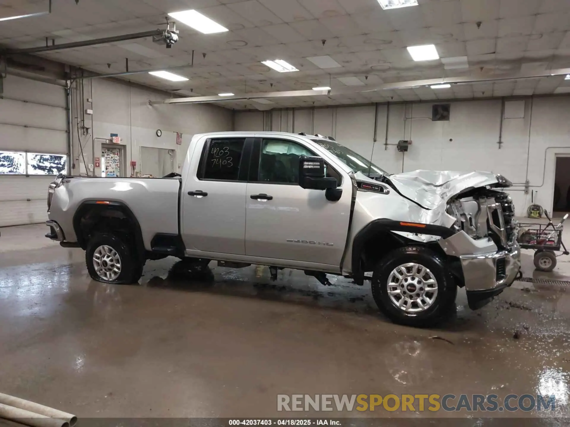 16 fotografías del automóvil dañado 1GT59LE70LF241769 GMC SIERRA 2500HD 2020