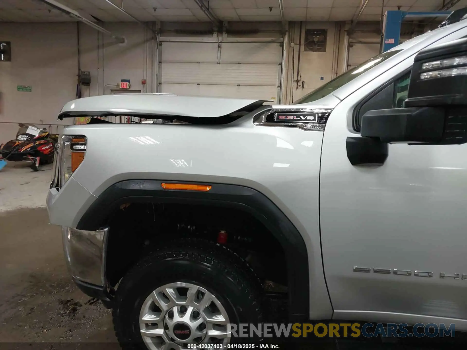21 fotografías del automóvil dañado 1GT59LE70LF241769 GMC SIERRA 2500HD 2020