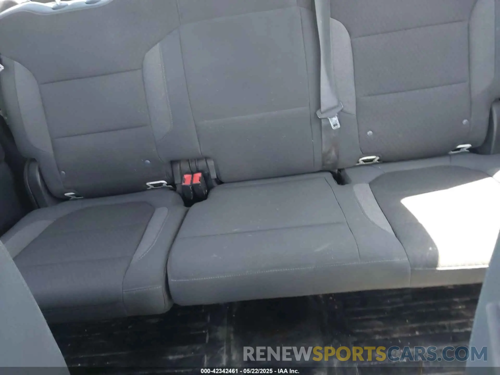 6 fotografías del automóvil dañado 1GT49LE74MF127853 GMC SIERRA 2500HD 2021