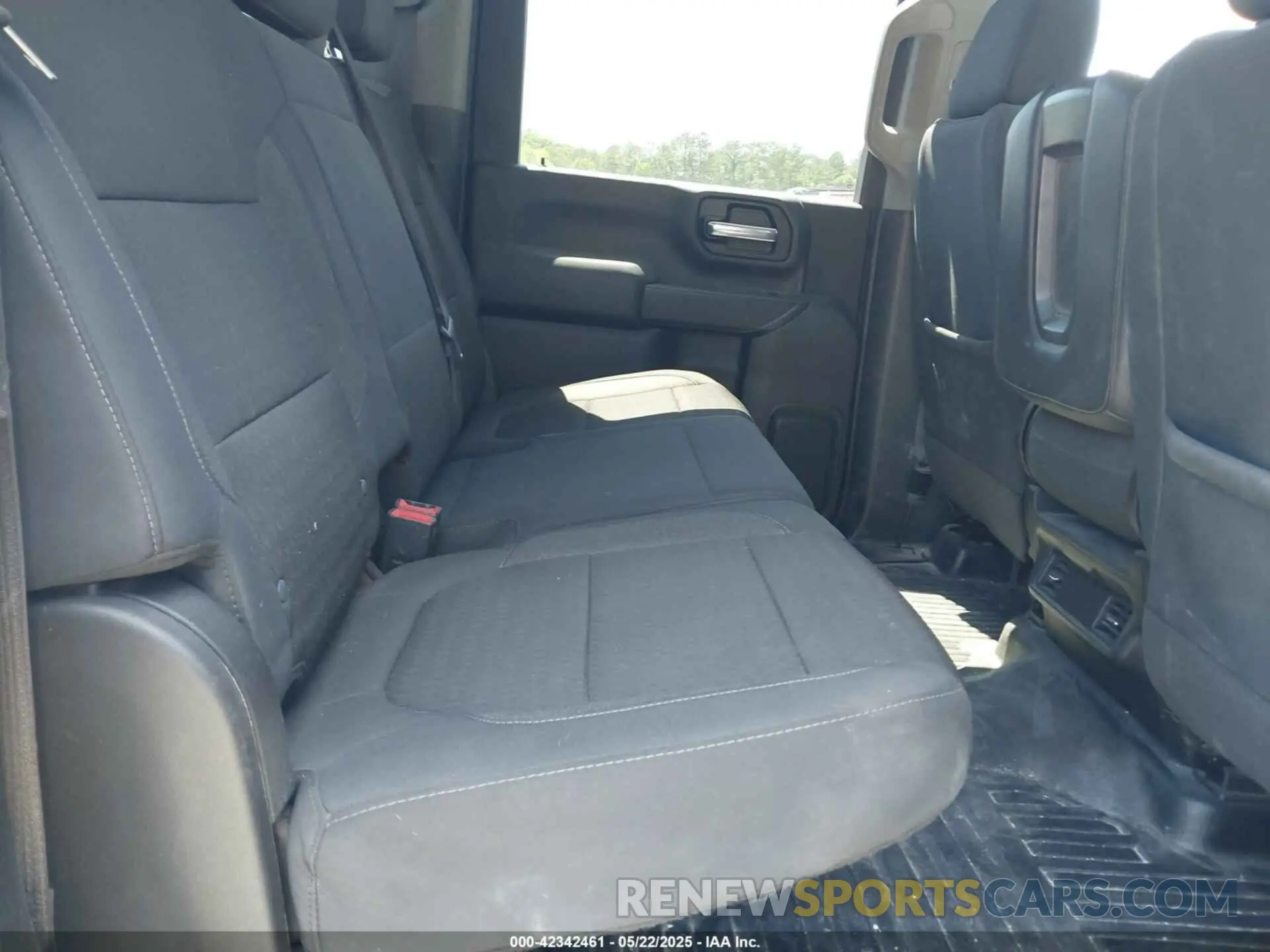 7 fotografías del automóvil dañado 1GT49LE74MF127853 GMC SIERRA 2500HD 2021