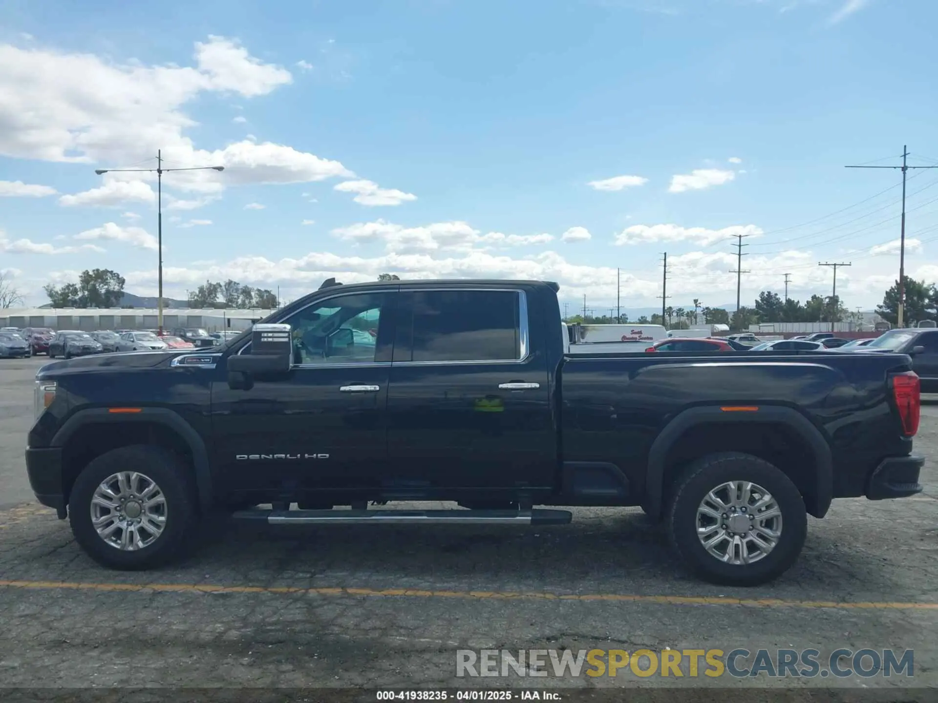 14 fotografías del automóvil dañado 1GT49RE7XMF292244 GMC SIERRA 2500HD 2021