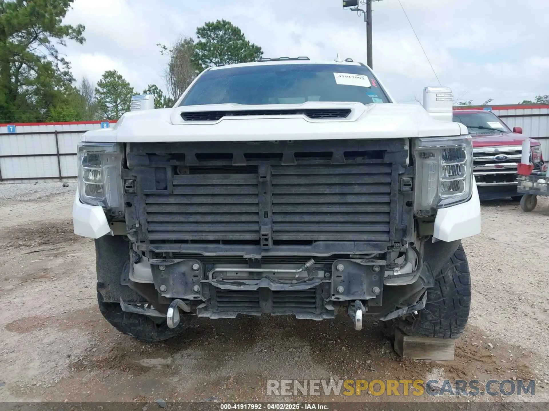 13 fotografías del automóvil dañado 1GT49REY1MF219661 GMC SIERRA 2500HD 2021