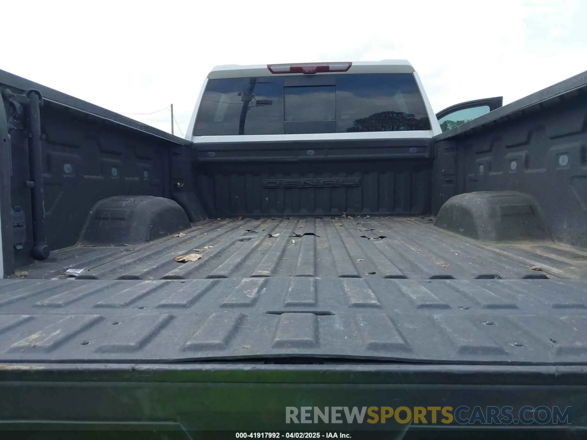 6 fotografías del automóvil dañado 1GT49REY1MF219661 GMC SIERRA 2500HD 2021