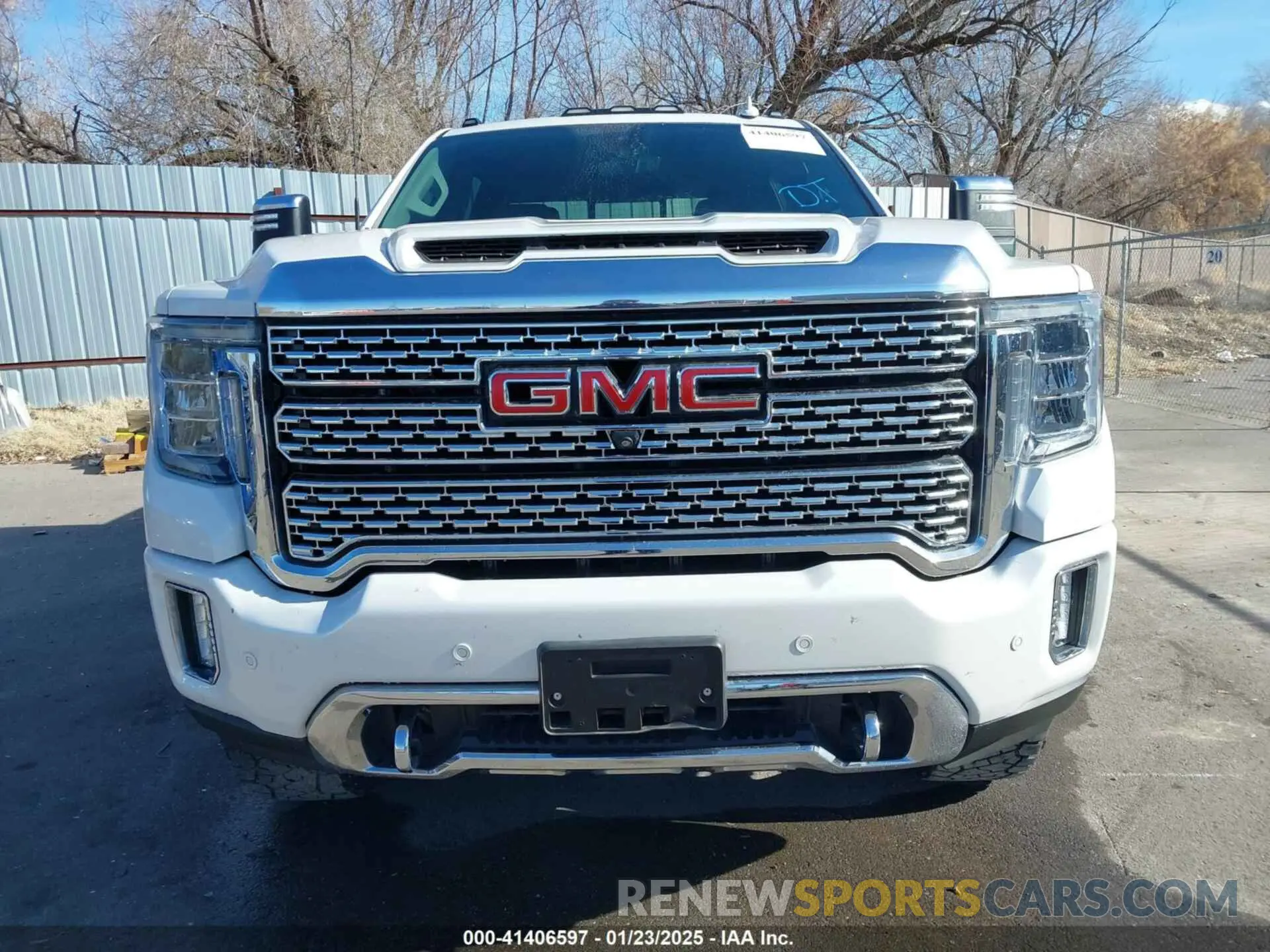 13 fotografías del automóvil dañado 1GT49REY4MF297559 GMC SIERRA 2500HD 2021