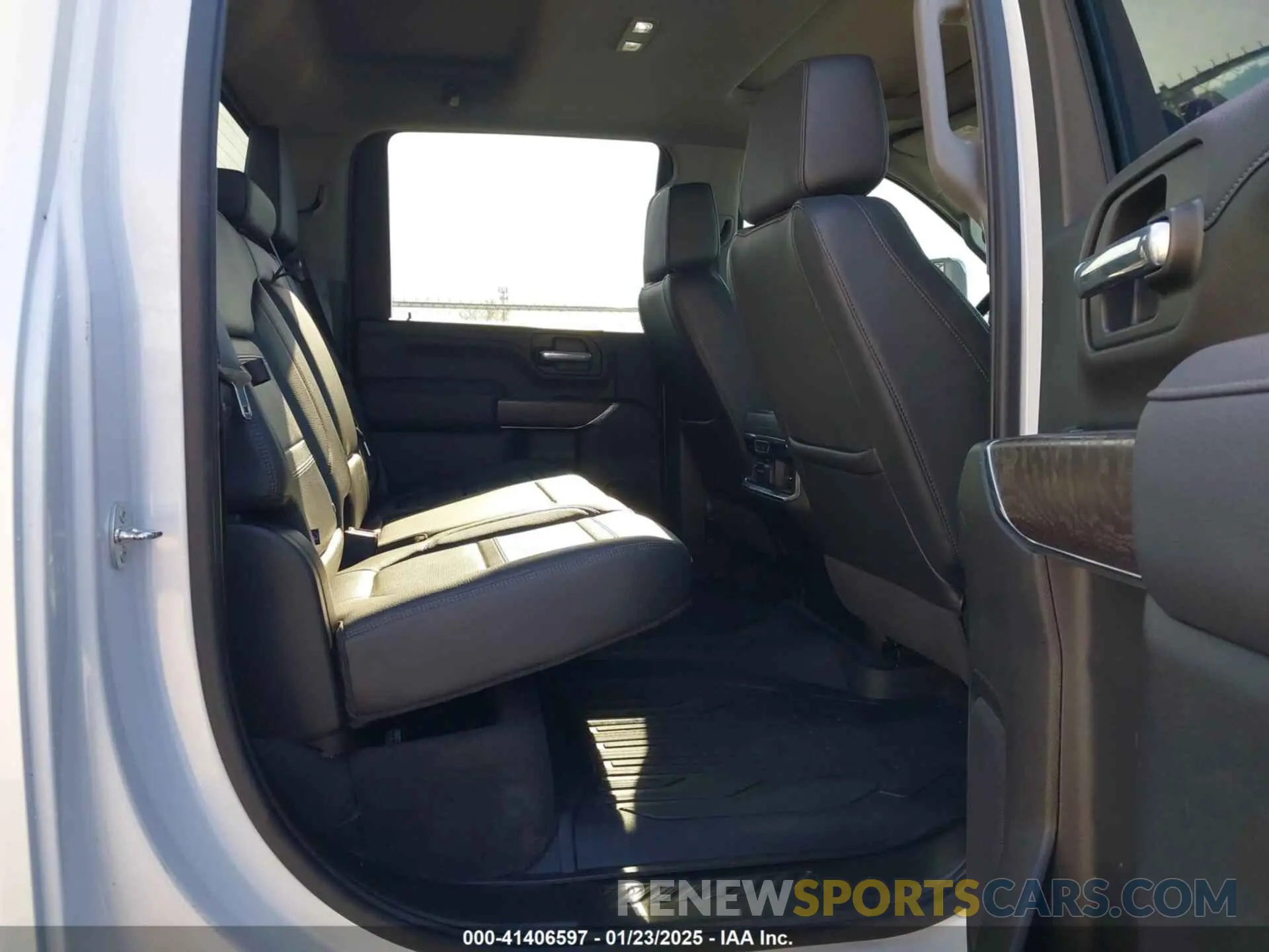 6 fotografías del automóvil dañado 1GT49REY4MF297559 GMC SIERRA 2500HD 2021