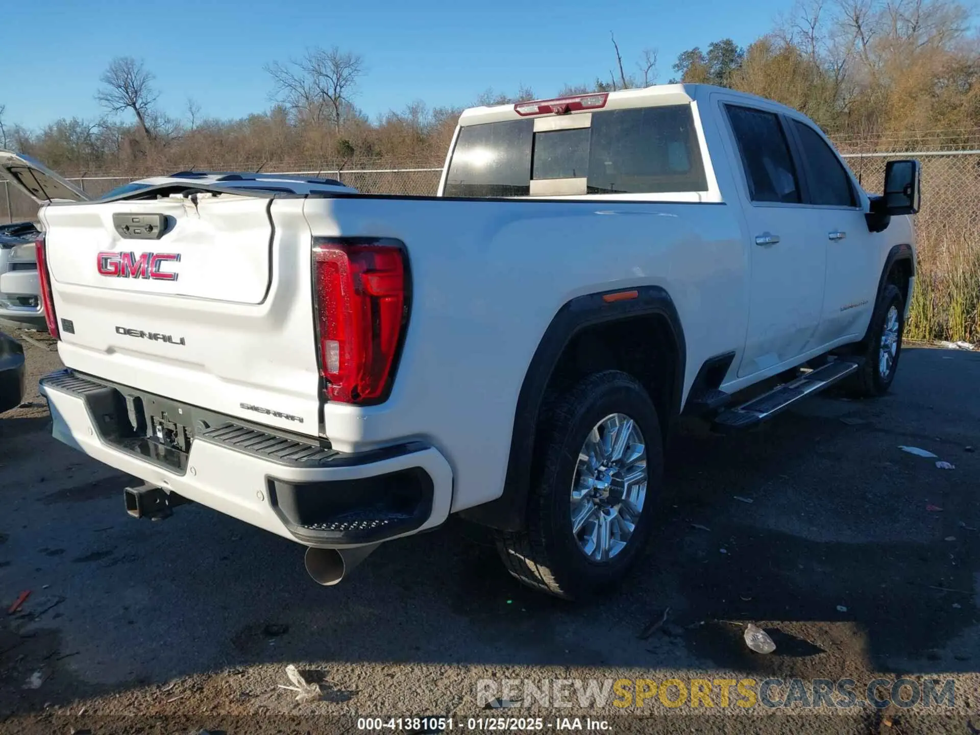 4 fotografías del automóvil dañado 1GT49REY5MF107378 GMC SIERRA 2500HD 2021