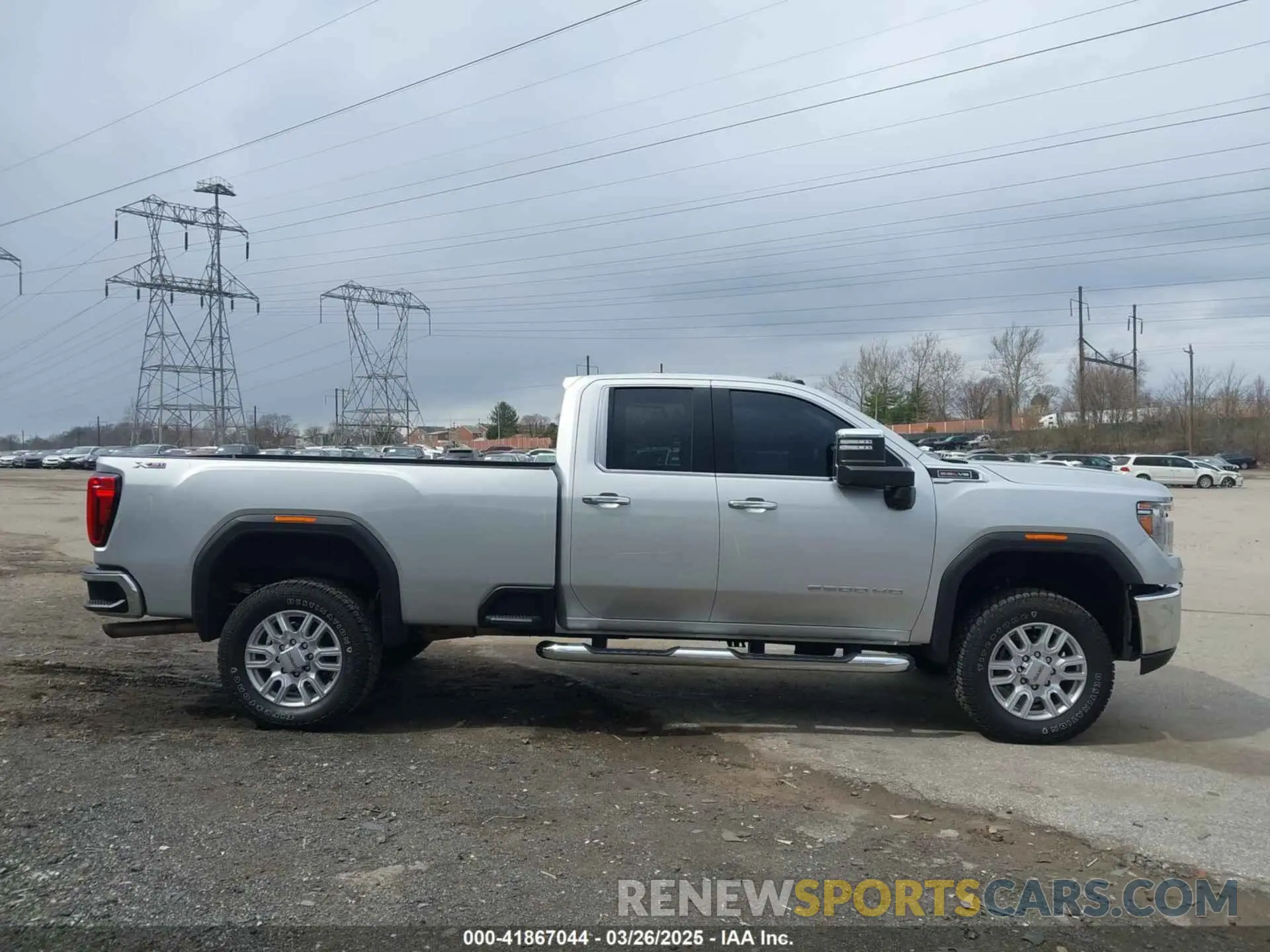 13 fotografías del automóvil dañado 1GT59NE71MF190814 GMC SIERRA 2500HD 2021