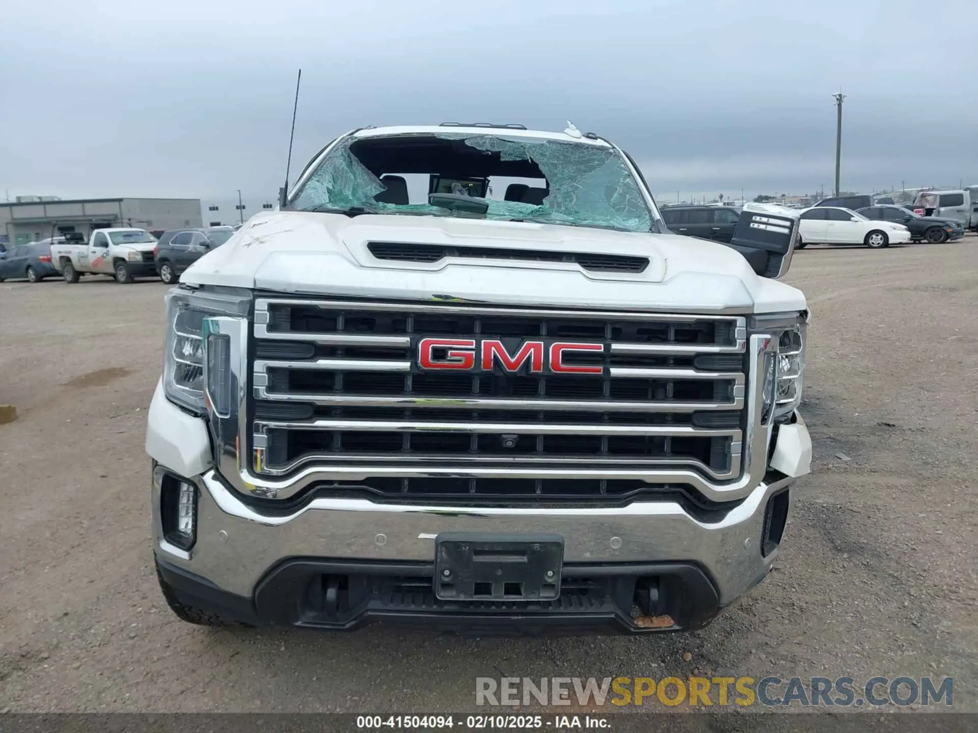13 fotografías del automóvil dañado 1GT49NE76NF351977 GMC SIERRA 2500HD 2022