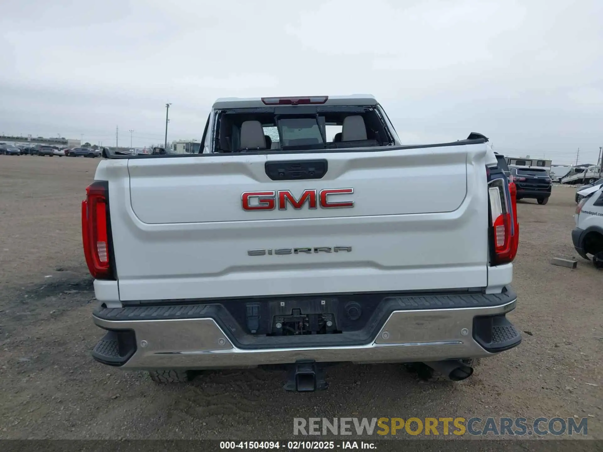 16 fotografías del automóvil dañado 1GT49NE76NF351977 GMC SIERRA 2500HD 2022