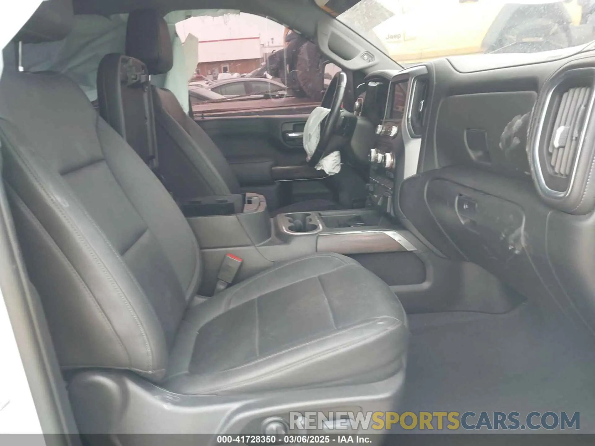 5 fotografías del automóvil dañado 1GT49NEY2NF129767 GMC SIERRA 2500HD 2022