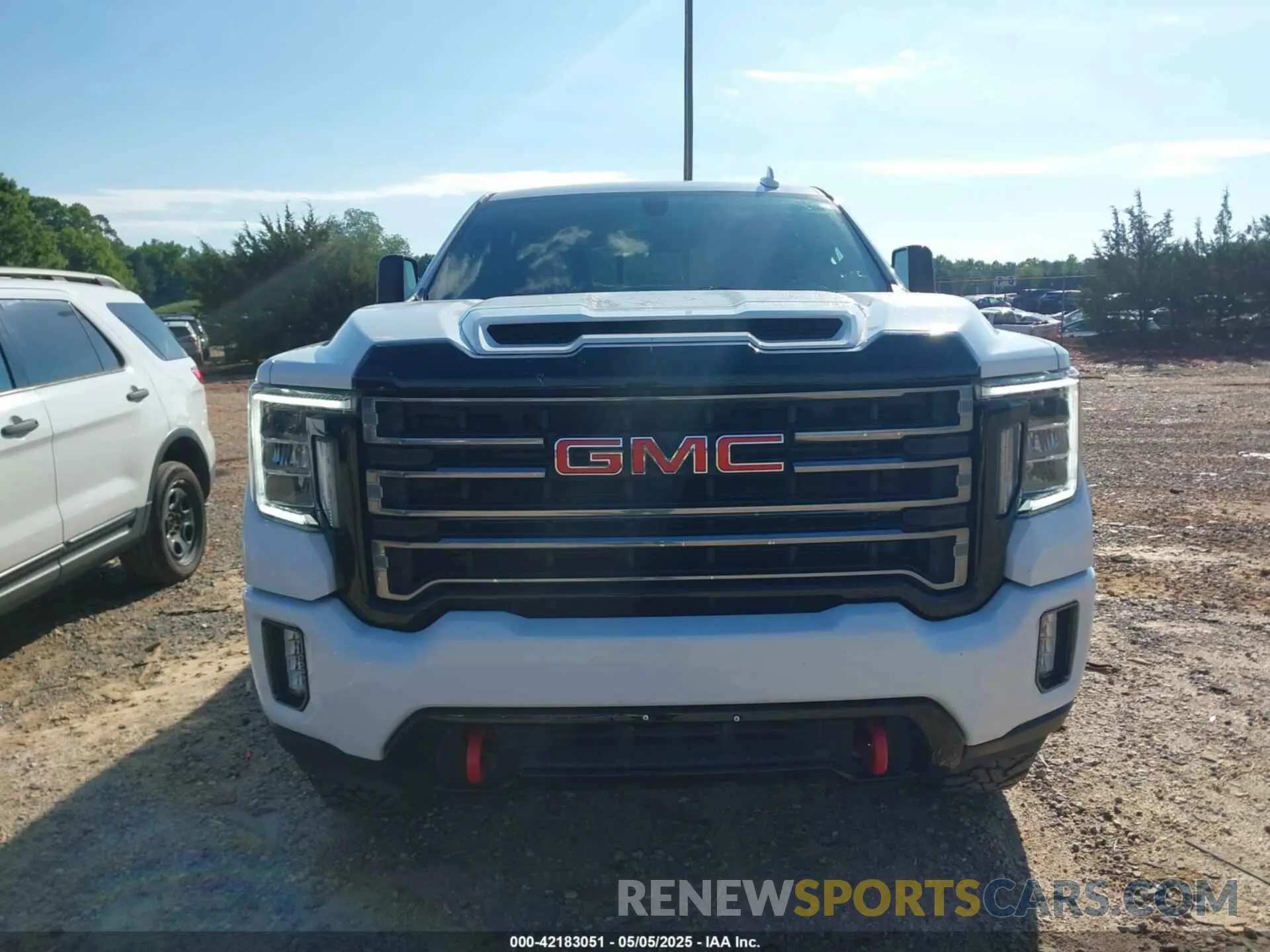 12 fotografías del automóvil dañado 1GT49PEY3NF134617 GMC SIERRA 2500HD 2022