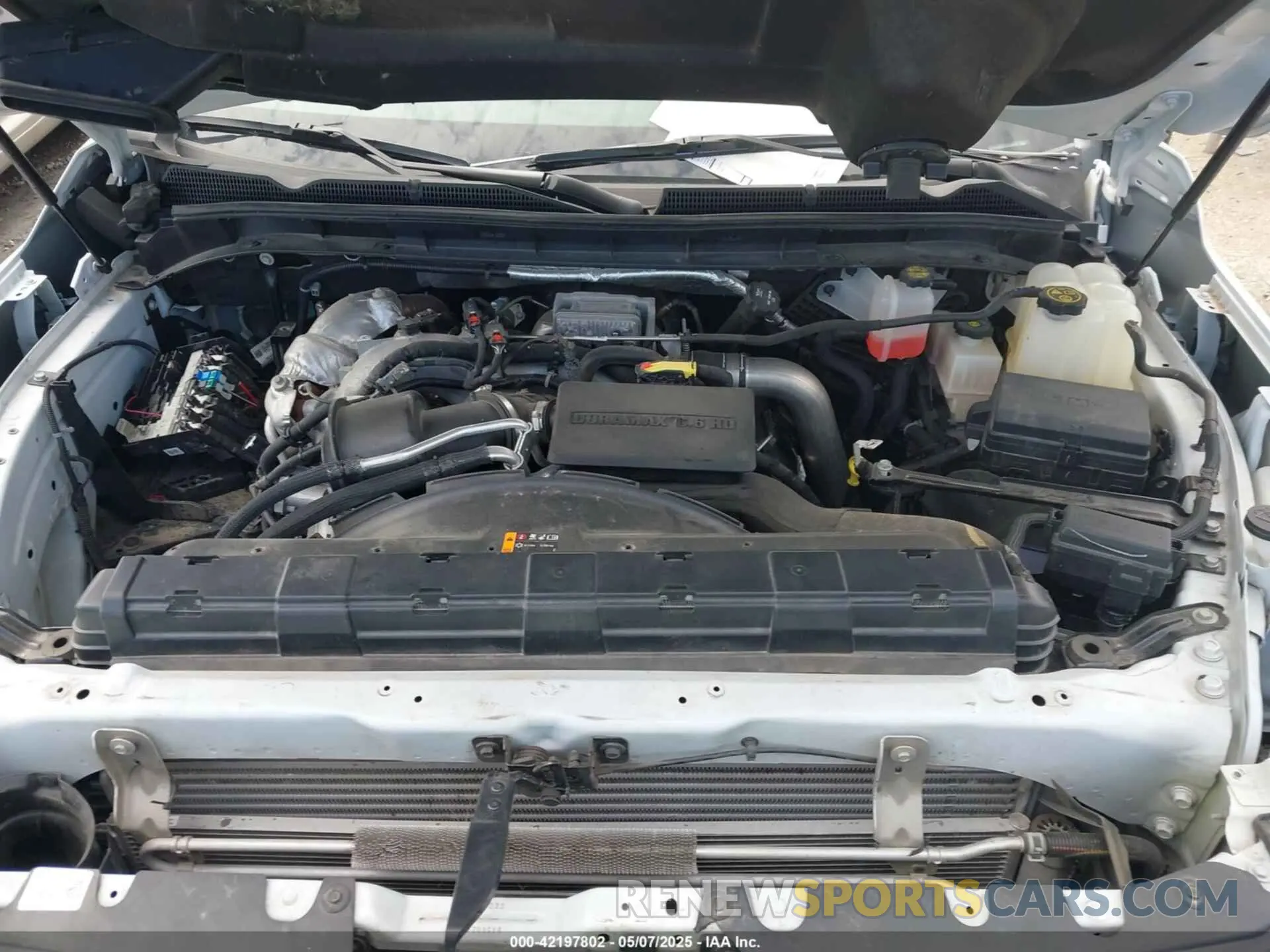 10 fotografías del automóvil dañado 1GT49REY3NF128540 GMC SIERRA 2500HD 2022