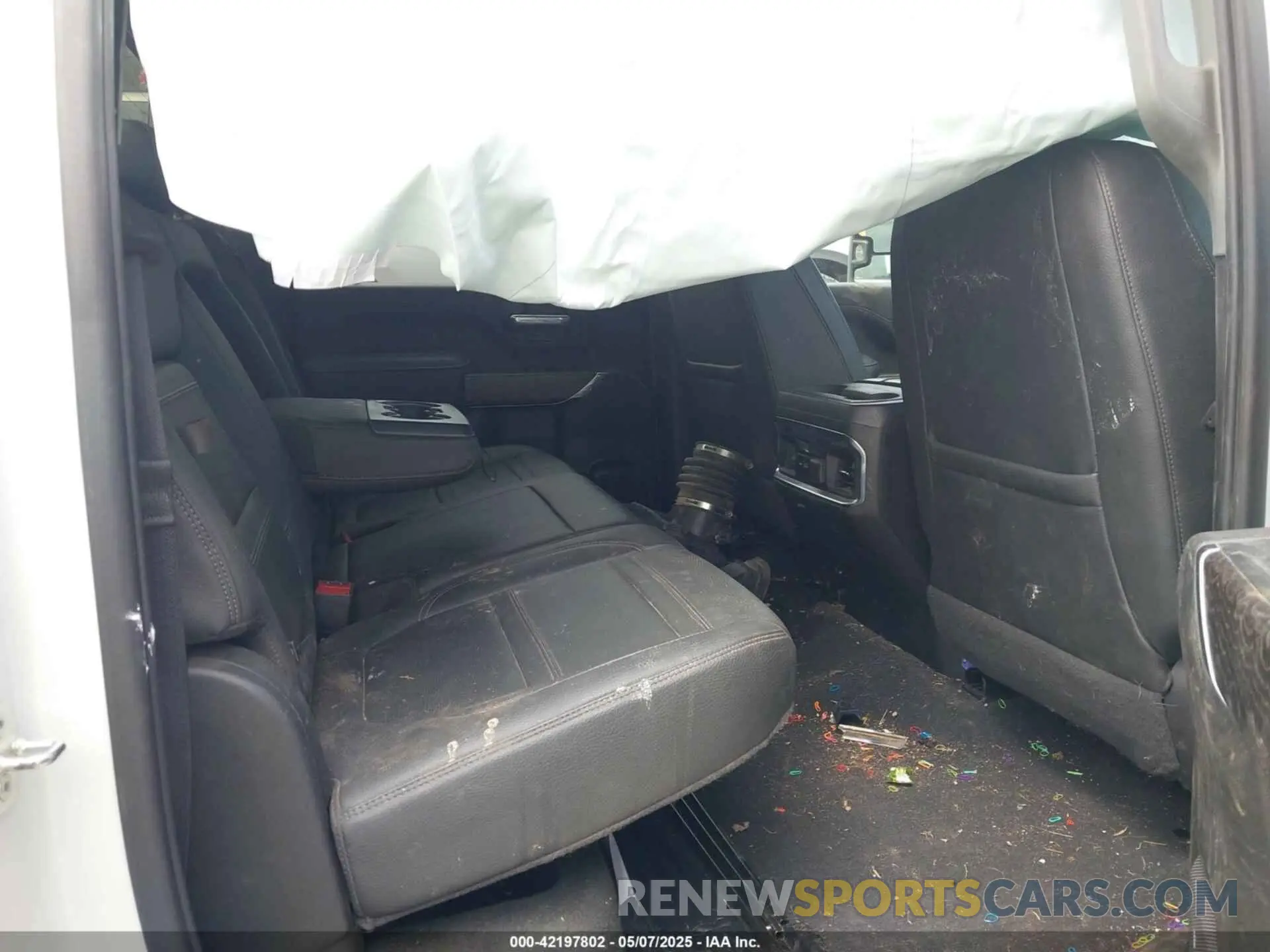 7 fotografías del automóvil dañado 1GT49REY3NF128540 GMC SIERRA 2500HD 2022