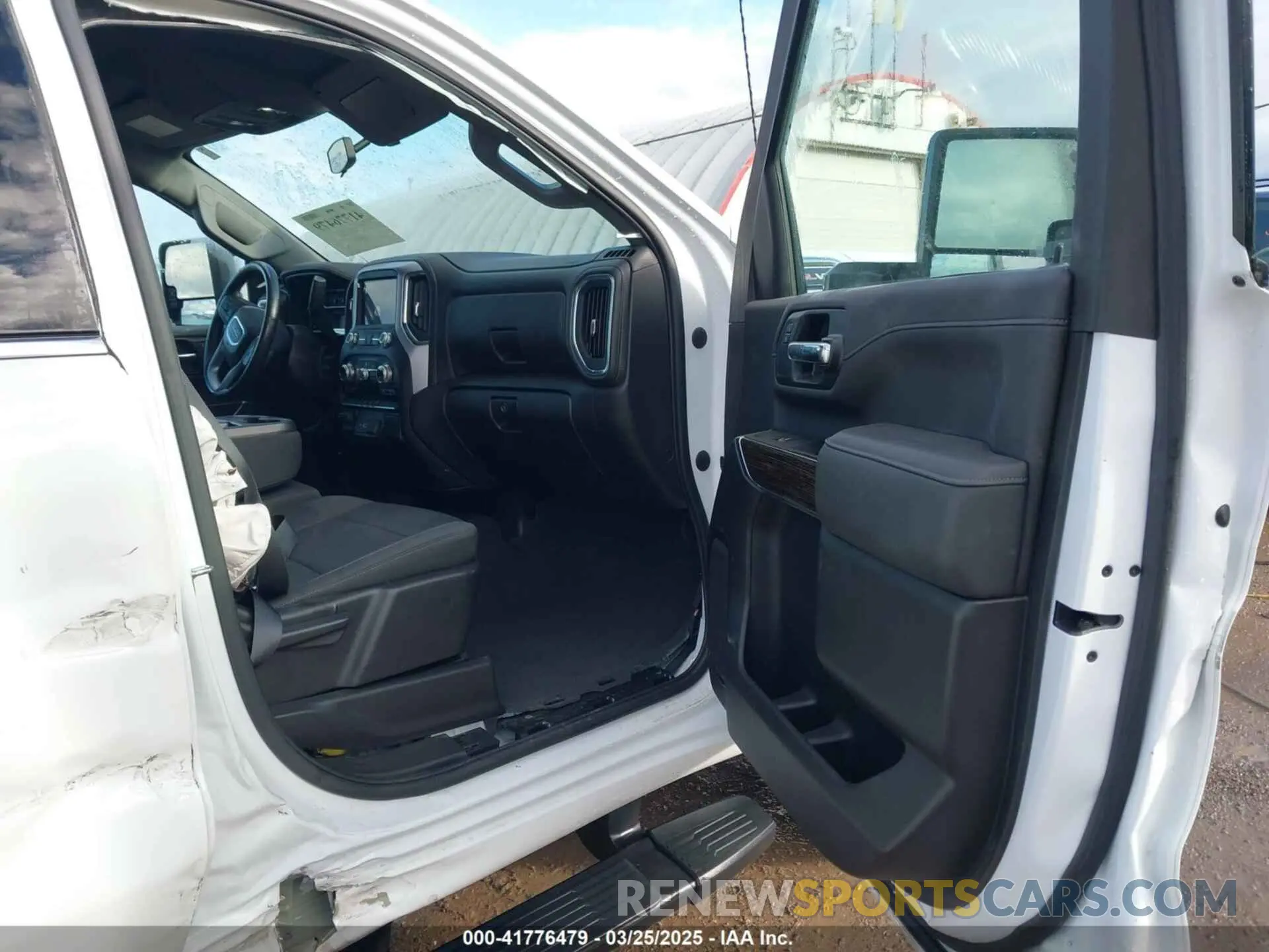 7 fotografías del automóvil dañado 1GT59ME70NF278233 GMC SIERRA 2500HD 2022