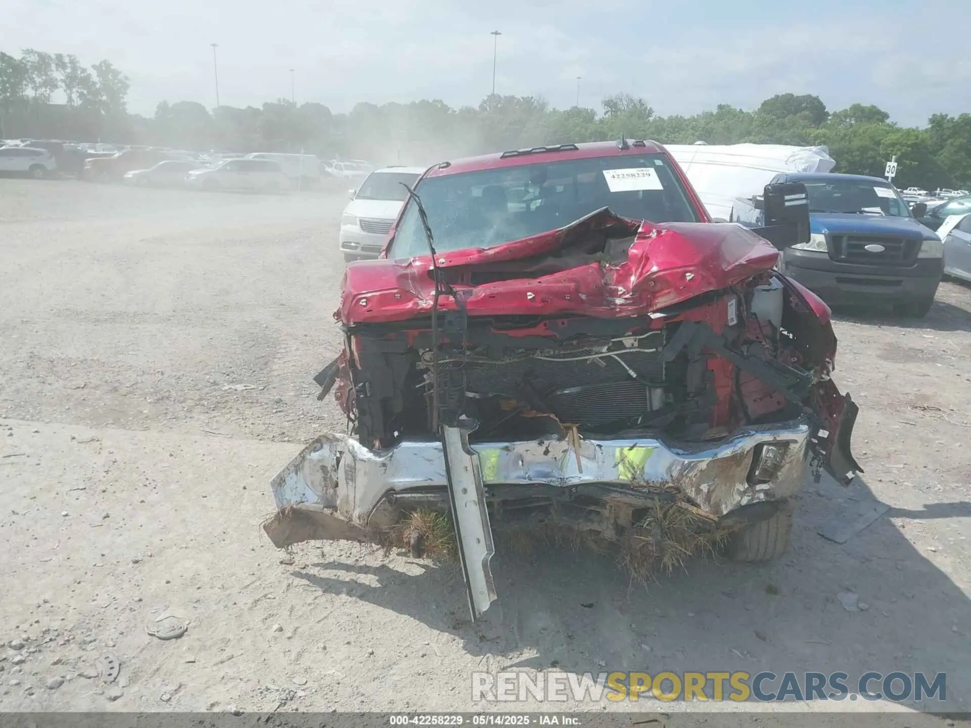 12 fotografías del automóvil dañado 1GT49ME74PF181616 GMC SIERRA 2500HD 2023