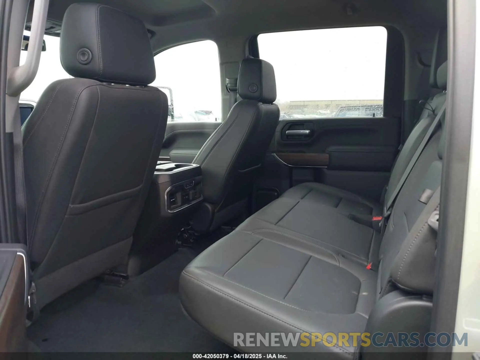 6 fotografías del automóvil dañado 1GT49NE77PF146834 GMC SIERRA 2500HD 2023